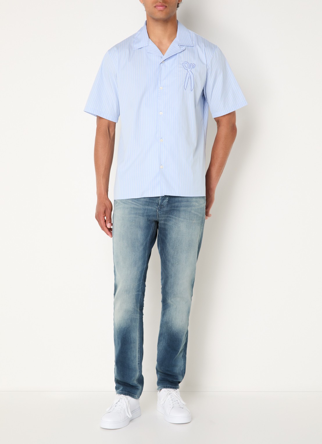 Denham Regular fit overhemd met streepprint en logoborduring - voorkant 2 blauwgrijs