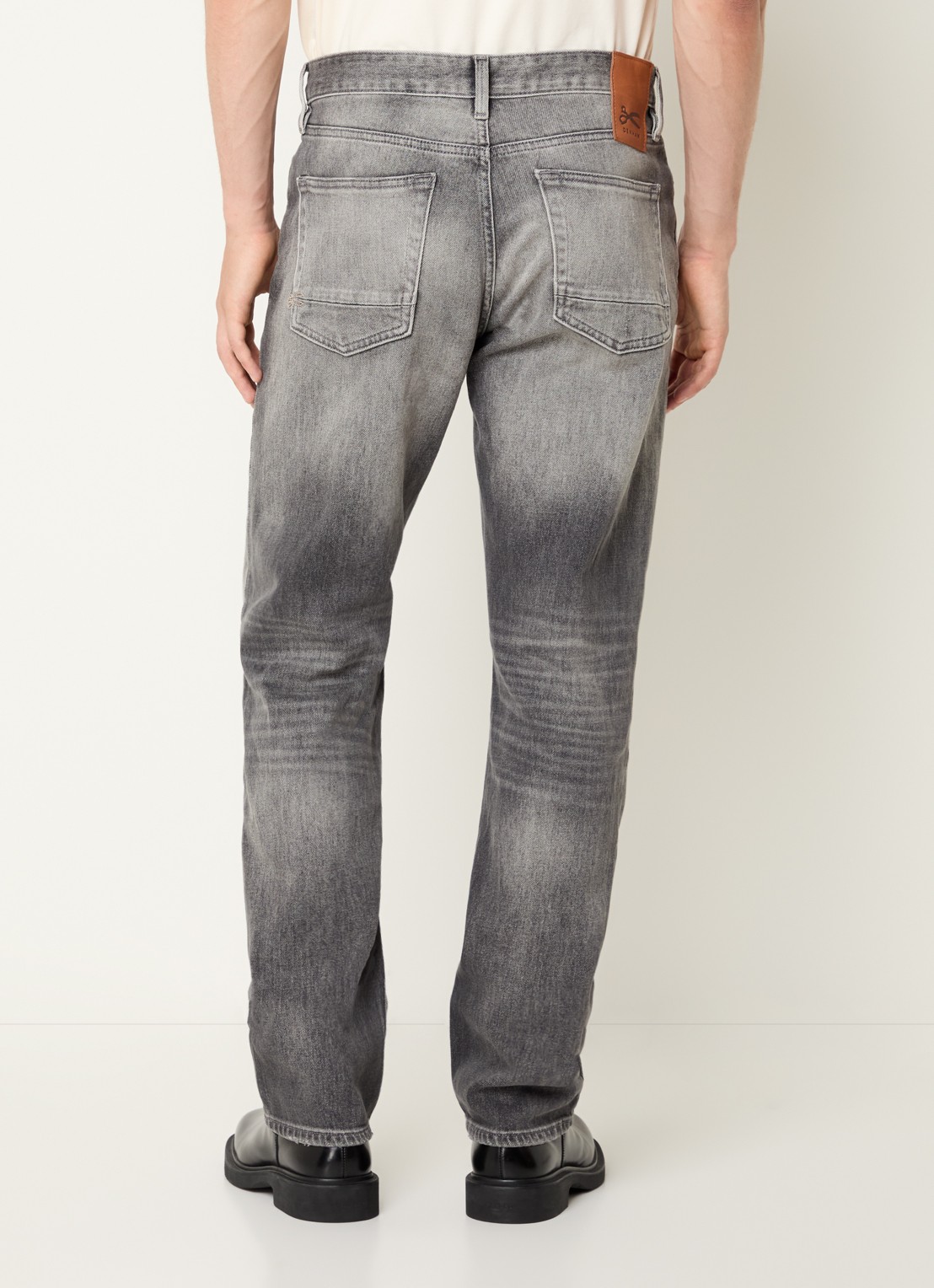 Denham Ridge slim fit jeans met gekleurde wassing  - achterkant 5 grijs