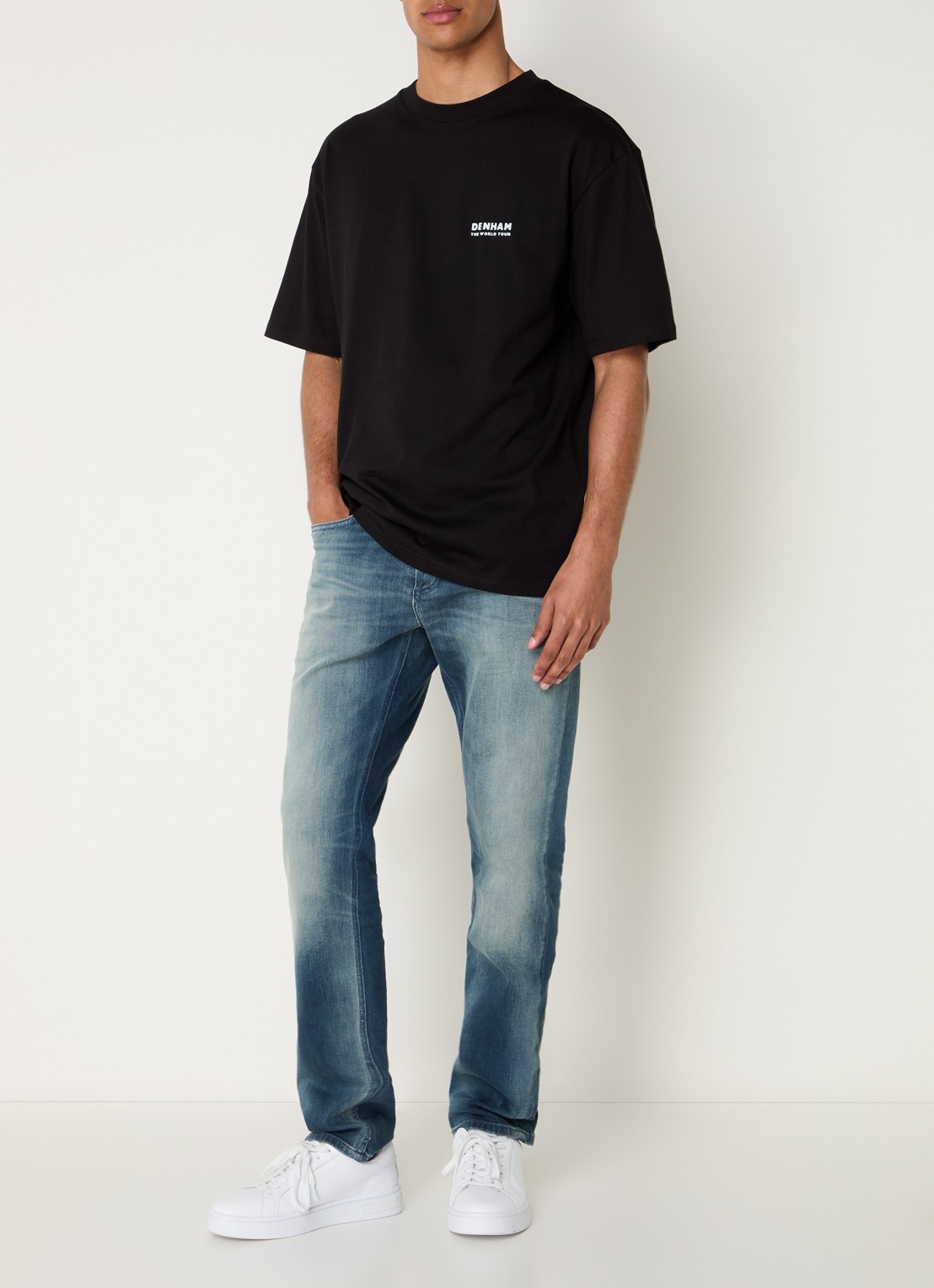 Denham T-shirt met logo- en backprint - voorkant 2 zwart