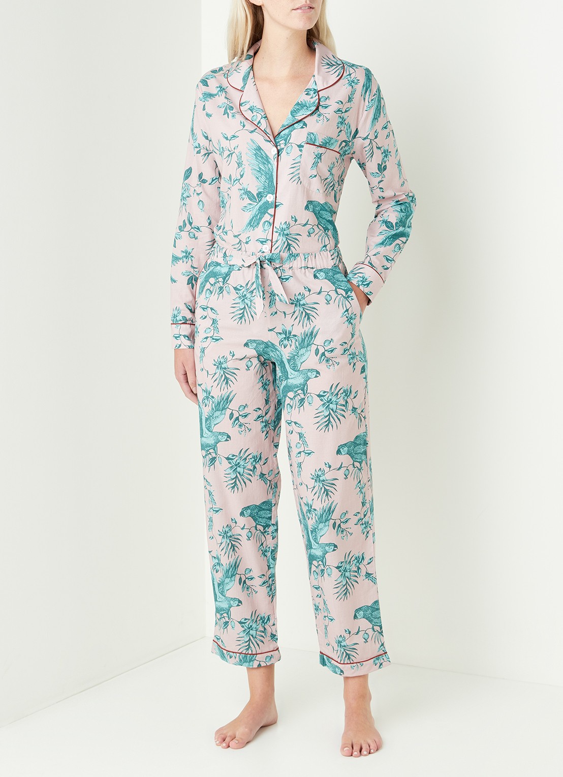 Desmond & Dempsey Parrot pyjamaset van  katoen - voorkant 2 oudroze