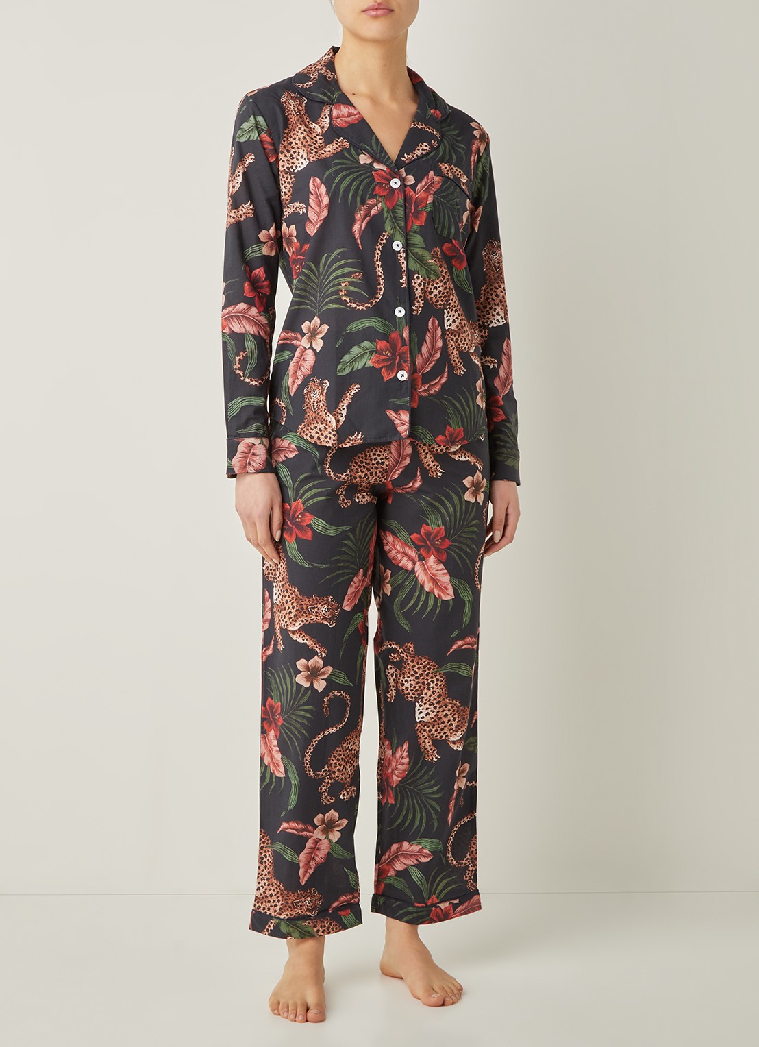 Desmond & Dempsey Soleia pyjamaset van  katoen - detail 4 zwart