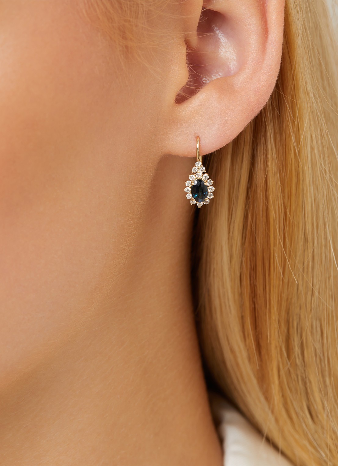 Diamond Point Geelgouden oorsieraden, 1.21 ct blauwe saffier, Eden - detail 3 geelgoud