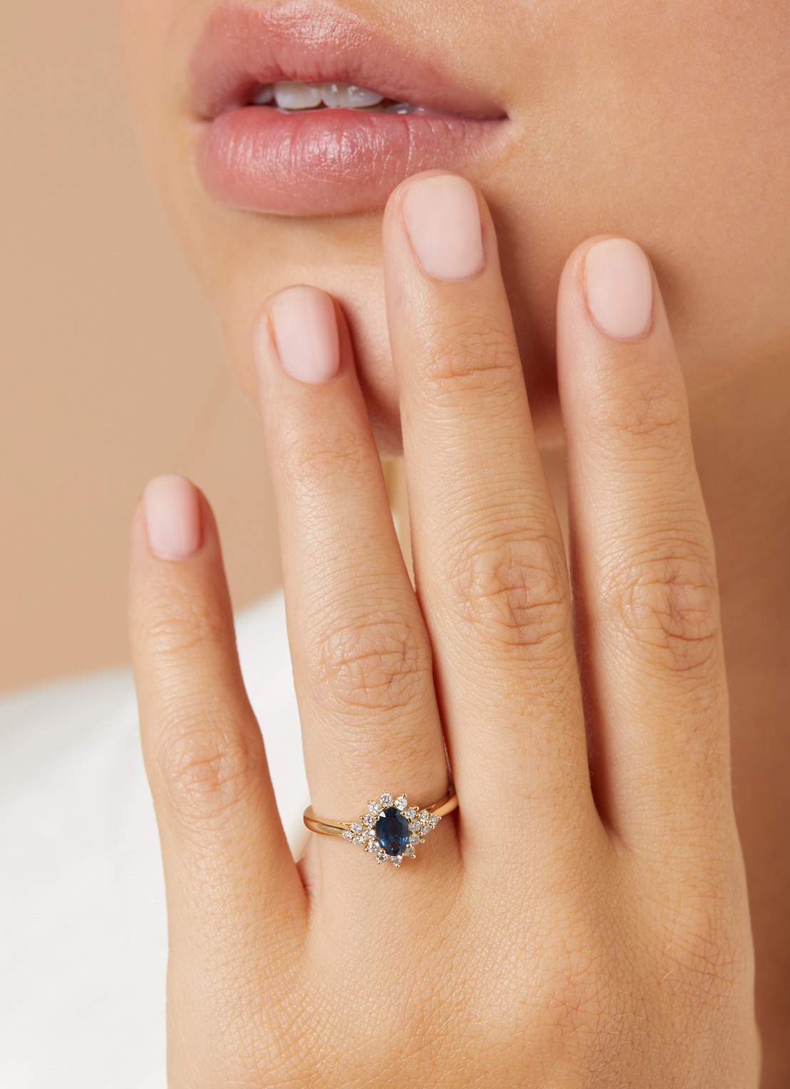 Diamond Point Geelgouden ring, 0.60 ct blauwe saffier, Eden  - detail 5 geelgoud