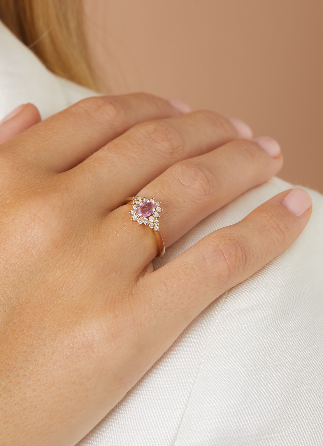 Diamond Point Geelgouden ring, 0.60 ct roze saffier, Eden - detail 4 geelgoud