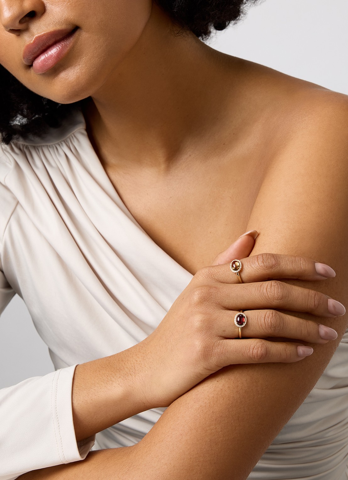 Diamond Point Geelgouden ring, 1.63 ct granaat, Little Drops - voorkant 4 geelgoud