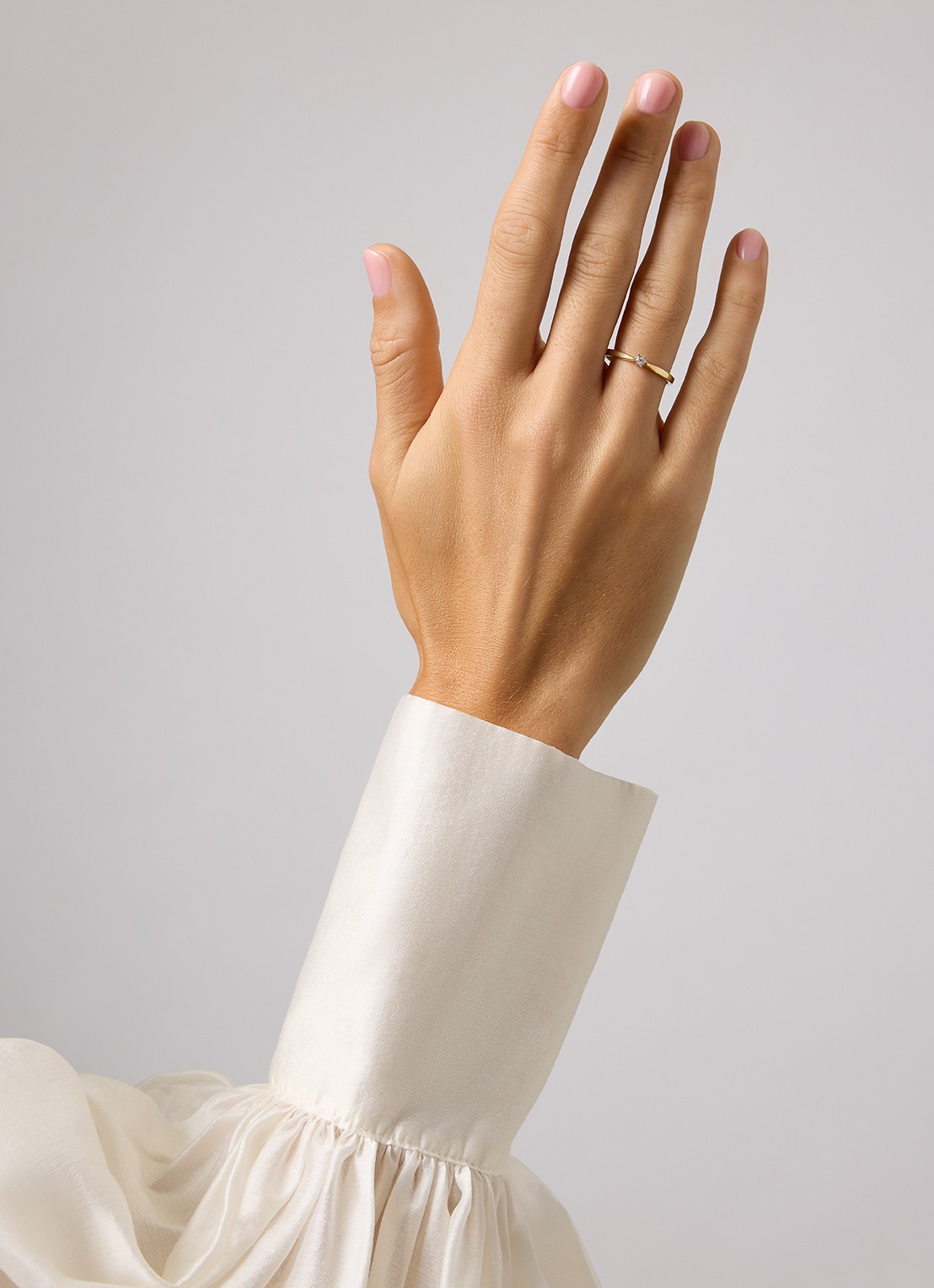 Diamond Point Ring Groeibriljant van 18 karaat witgoud met 0.06 ct. diamant - voorkant 2 witgoud