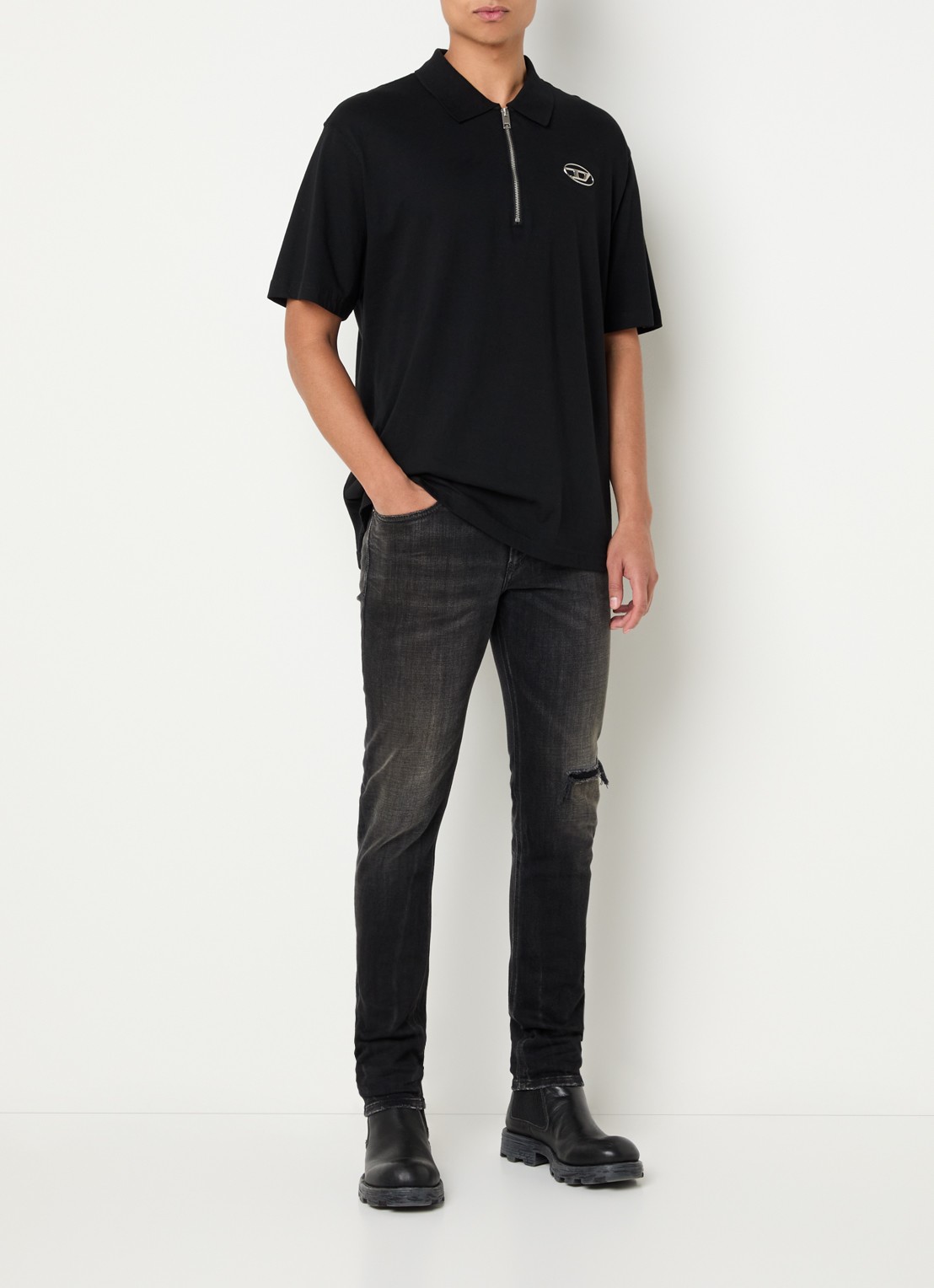 Diesel 1979 Sleenker skinny jeans met destroyed afwerking - voorkant 3 zwart