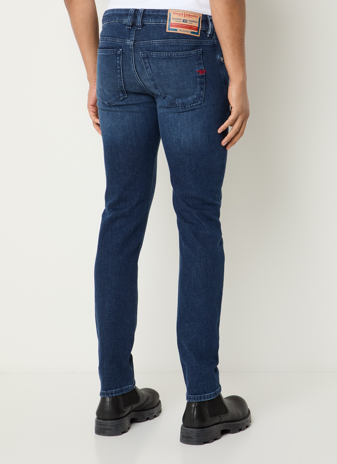 Diesel 1979 Sleenker skinny jeans met donkere wassing - achterkant indigo