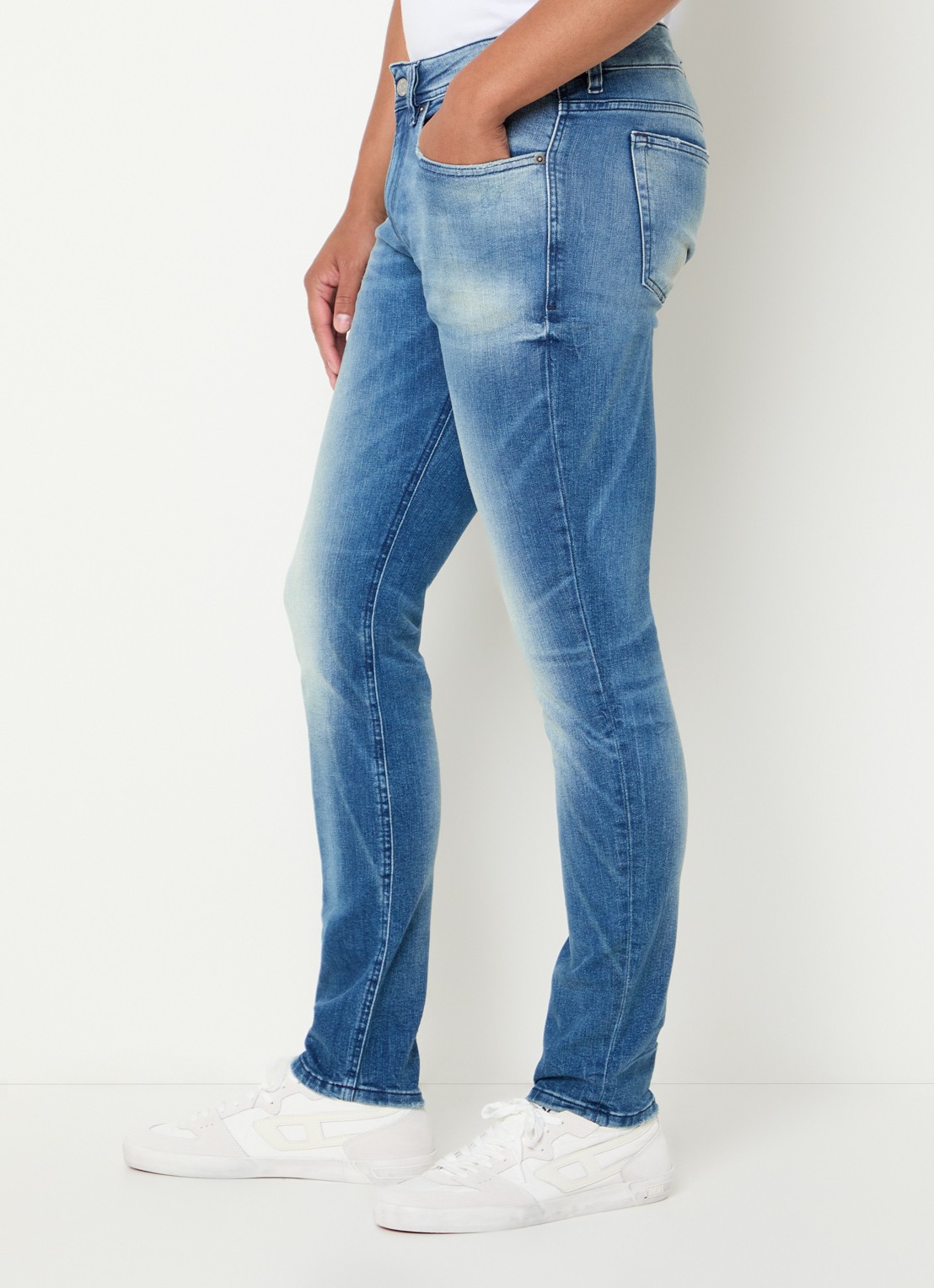 Diesel 1979 Sleenker skinny jeans met medium wassing en verwassen afwerking - detail 5 indigo