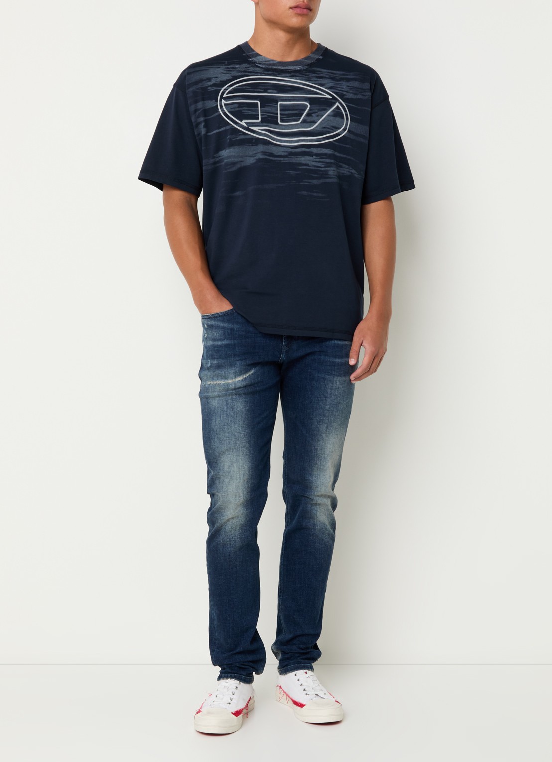 Diesel 1979 straight leg jeans met medium wassing - voorkant 2 indigo