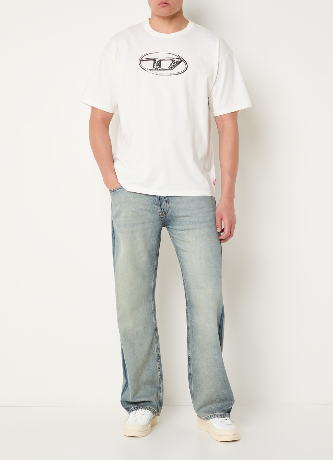 Diesel 1980 D-Eeper-S straight leg jeans  met lichte wassing - voorkant 3 indigo