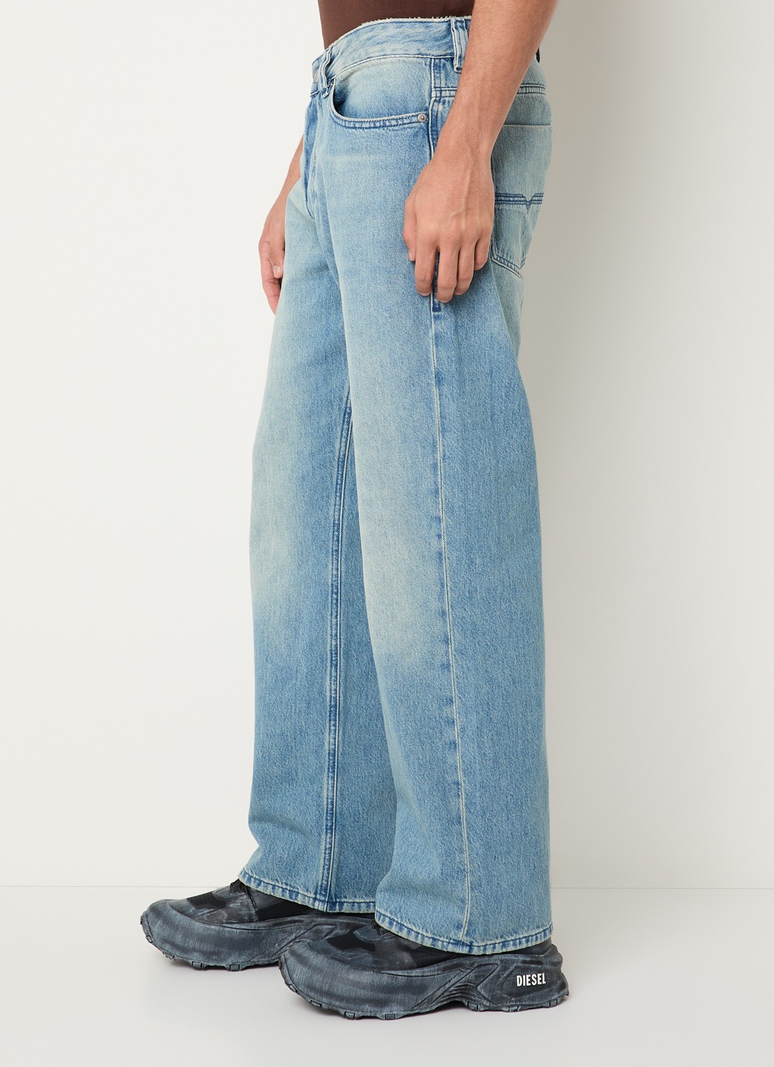 Diesel 1980 D-Eeper straight leg jeans met lichte wassing - detail 2 indigo