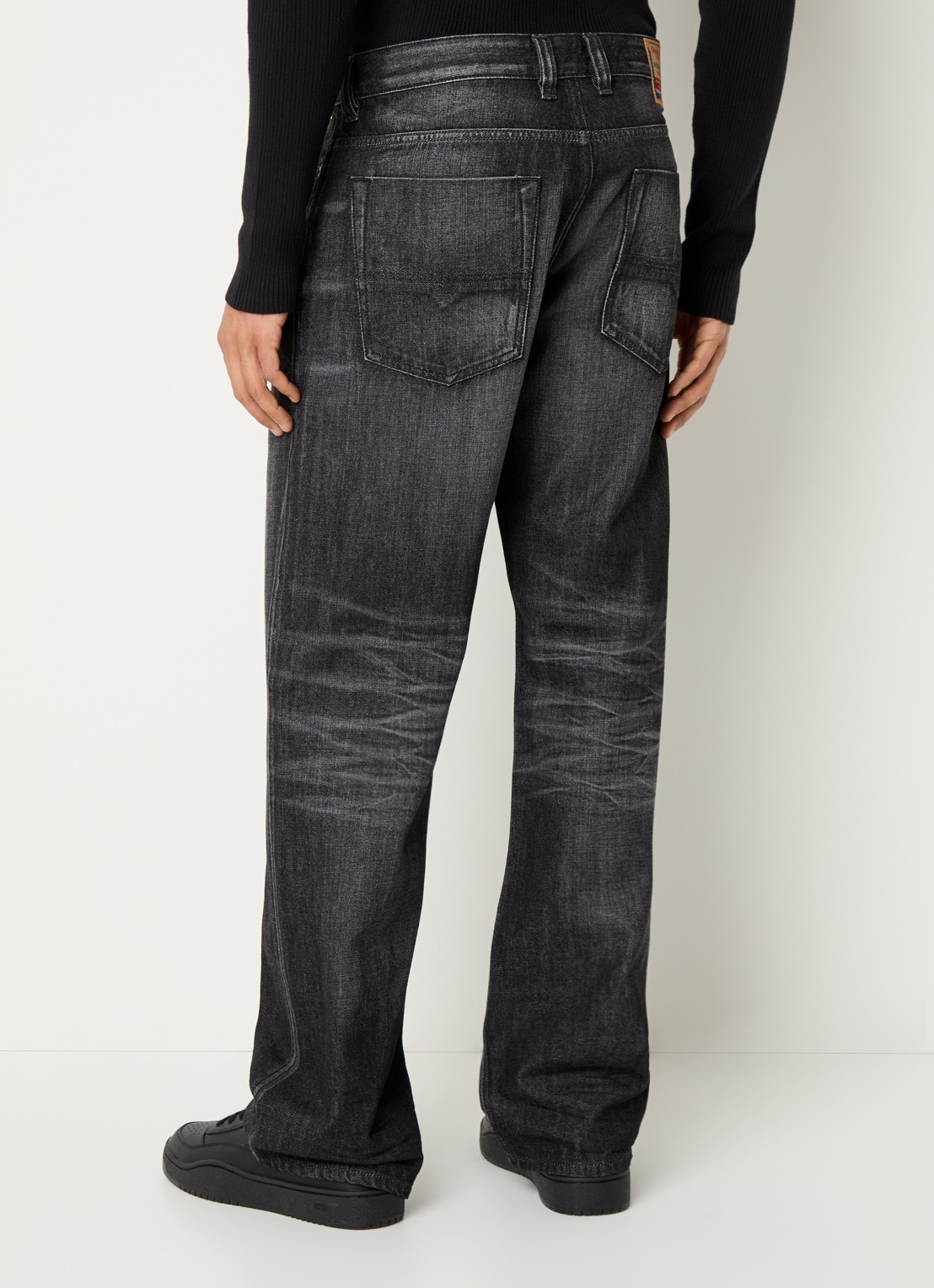 Diesel 1980 loose fit jeans met donkere wassing - achterkant 5 donkergrijs