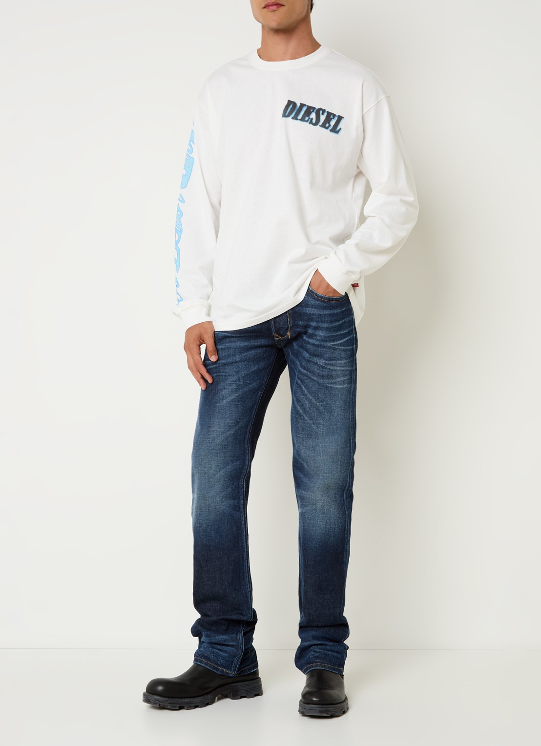 Diesel 1985 Larkee straight leg jeans met donkere wassing - voorkant 3 donkerblauw