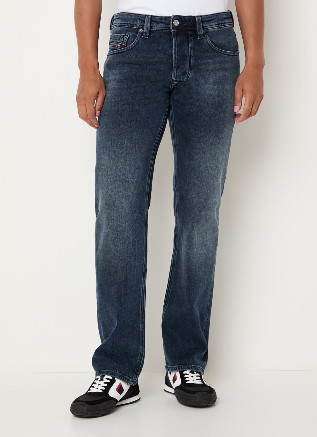 Diesel 1985 Larkee Straight leg jeans met donkere wassing - detail indigo