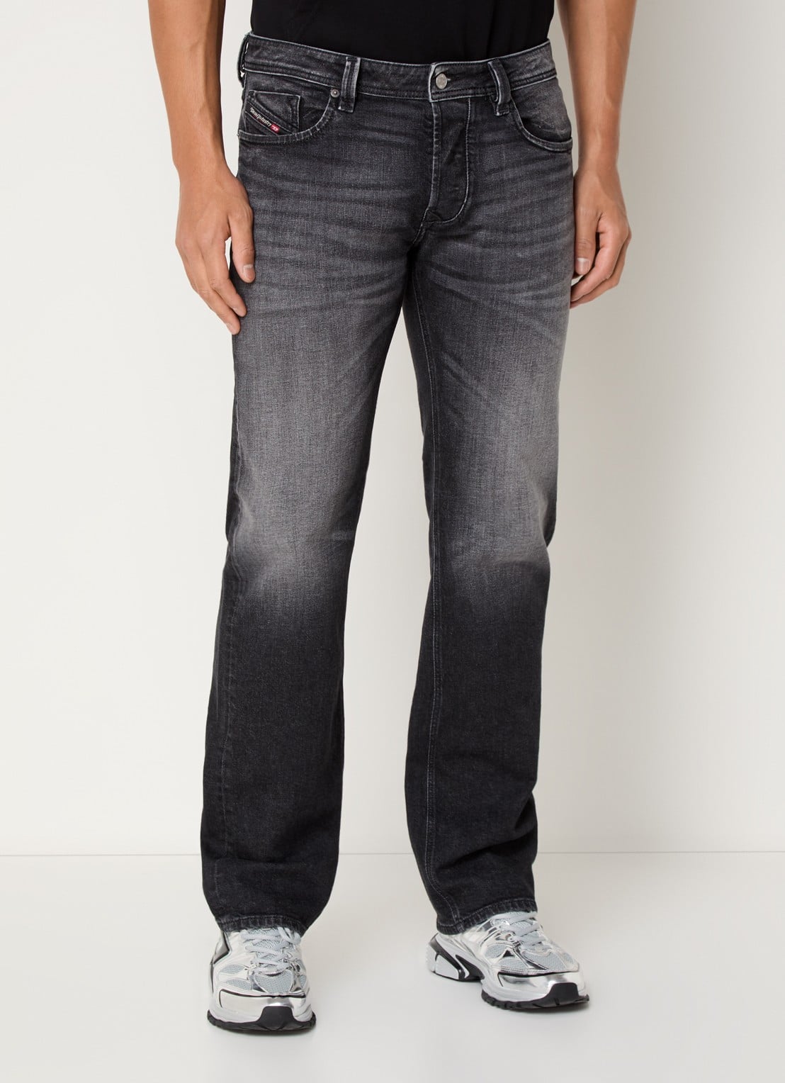 Diesel 1985 Larkee straight leg jeans met gekleurde wassing - detail 4 antraciet