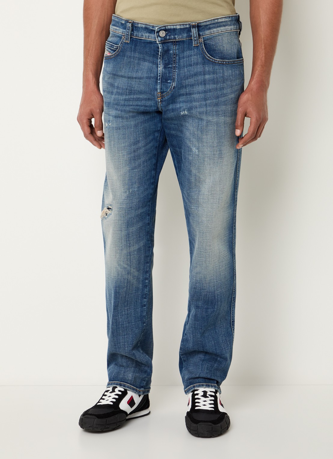 Diesel 1993 D-Vyl slim fit jeans met destroyed afwerking - detail 2 indigo