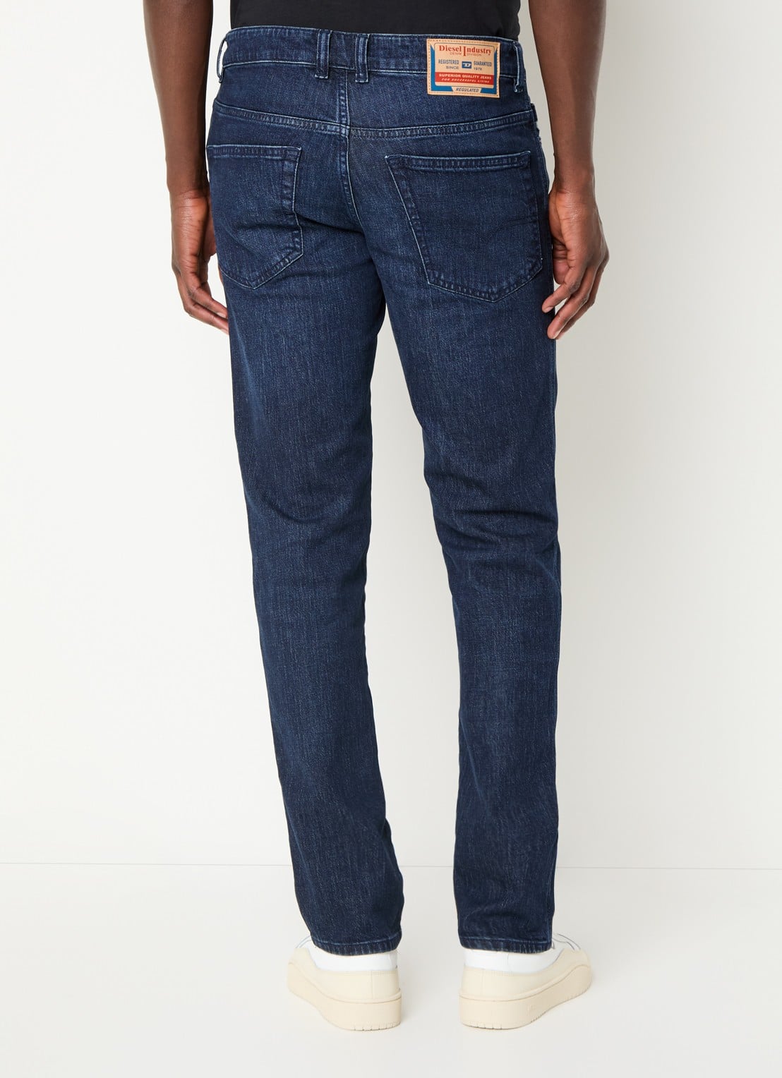 Diesel 1993 D-Vyl slim fit jeans met donkere wassing - achterkant 3 indigo
