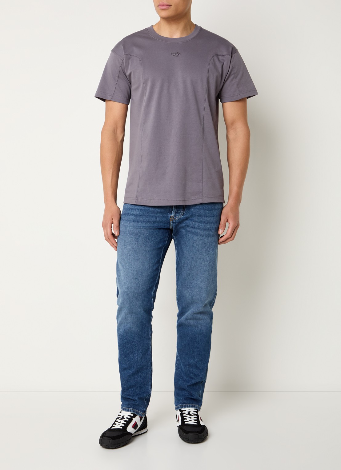 Diesel 1993 D-VYL slim fit jeans met medium wassing - voorkant 4 indigo
