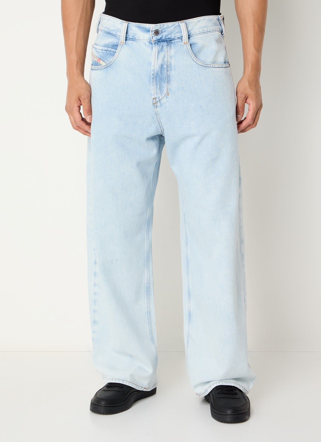 Diesel 1997 wide leg jeans met lichte wassing - detail 4 indigo