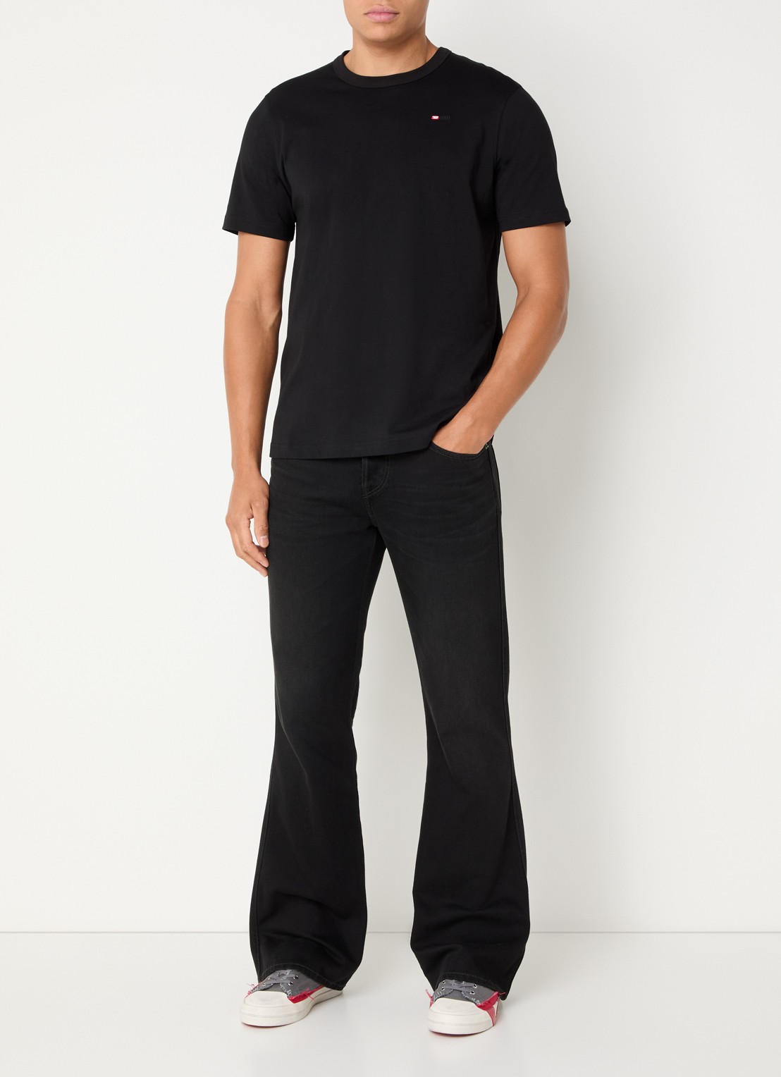 Diesel 1998 D-Buck bootcut jeans met gekleurde wassing - voorkant 4 zwart