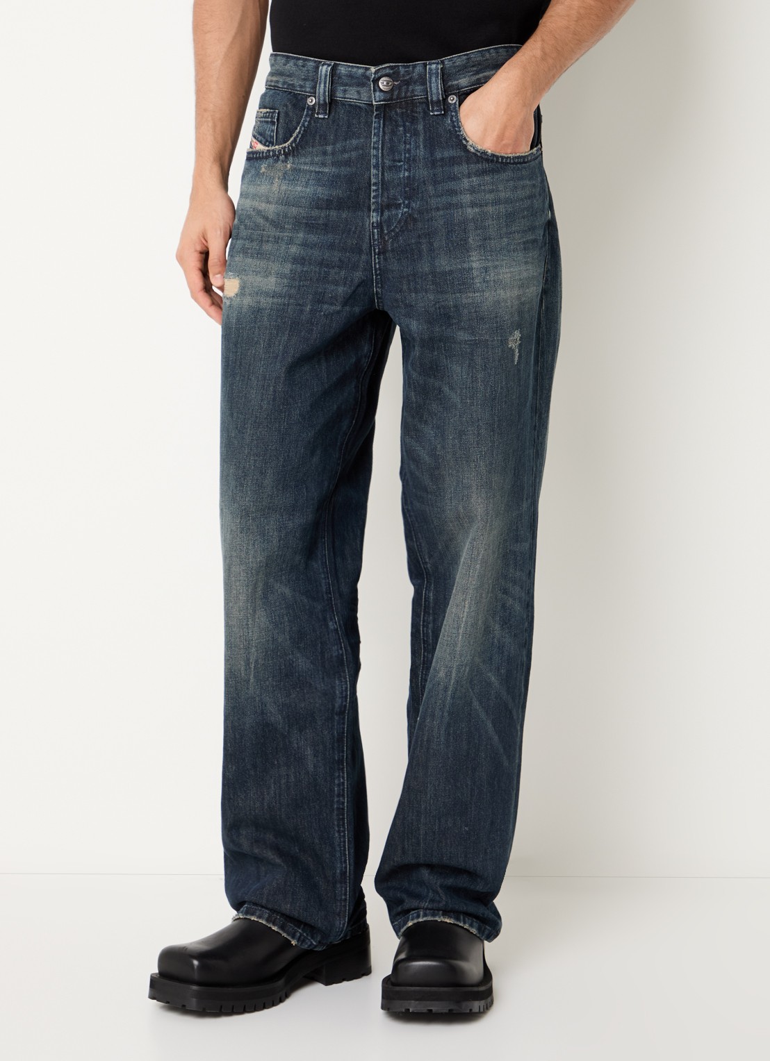 Diesel 2001 D-Macro loose fit jeans met destroyed afwerking - detail 3 indigo