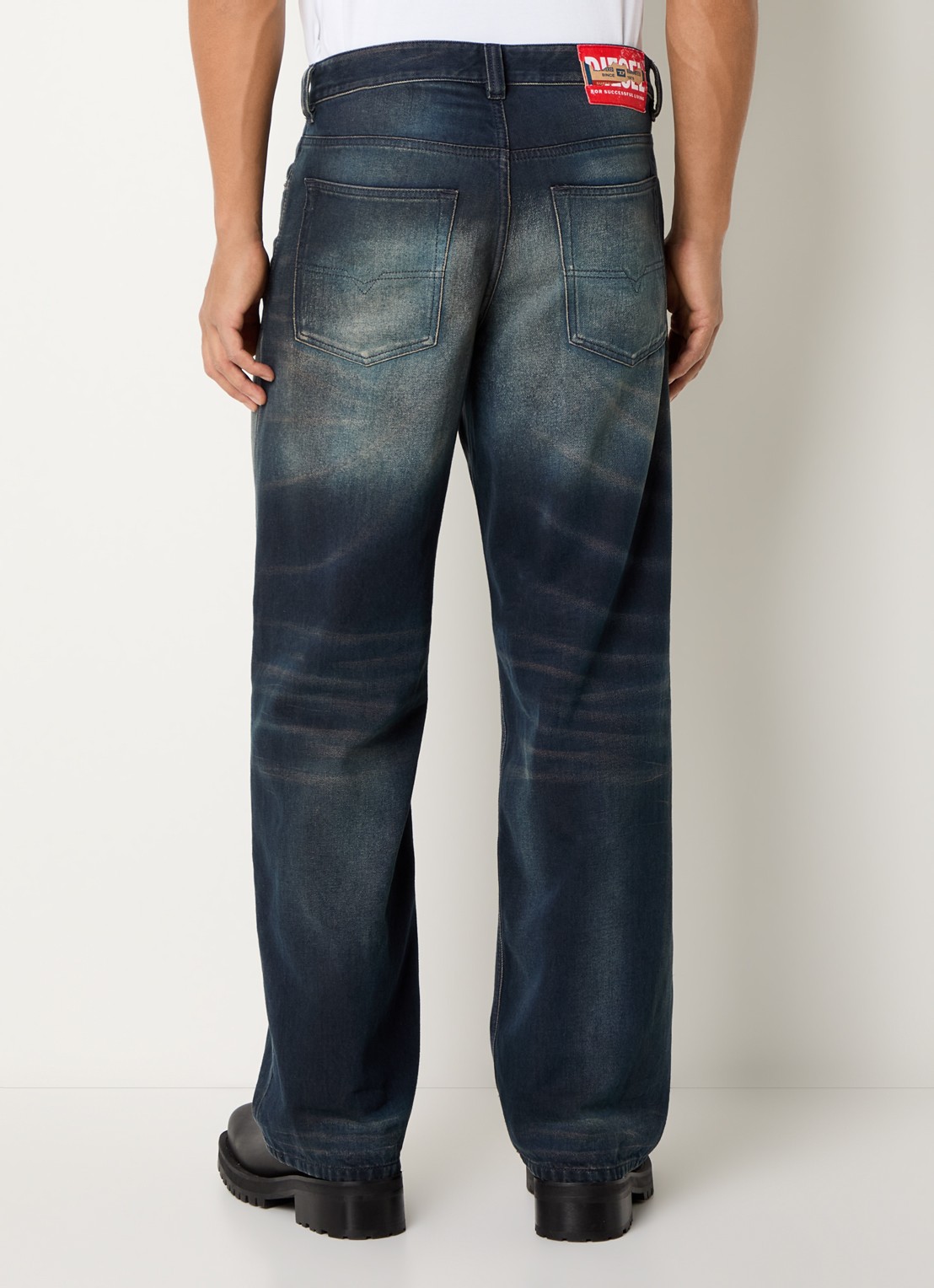Diesel 2001 D-MACRO loose fit jeans met donkere wassing - achterkant 5 indigo