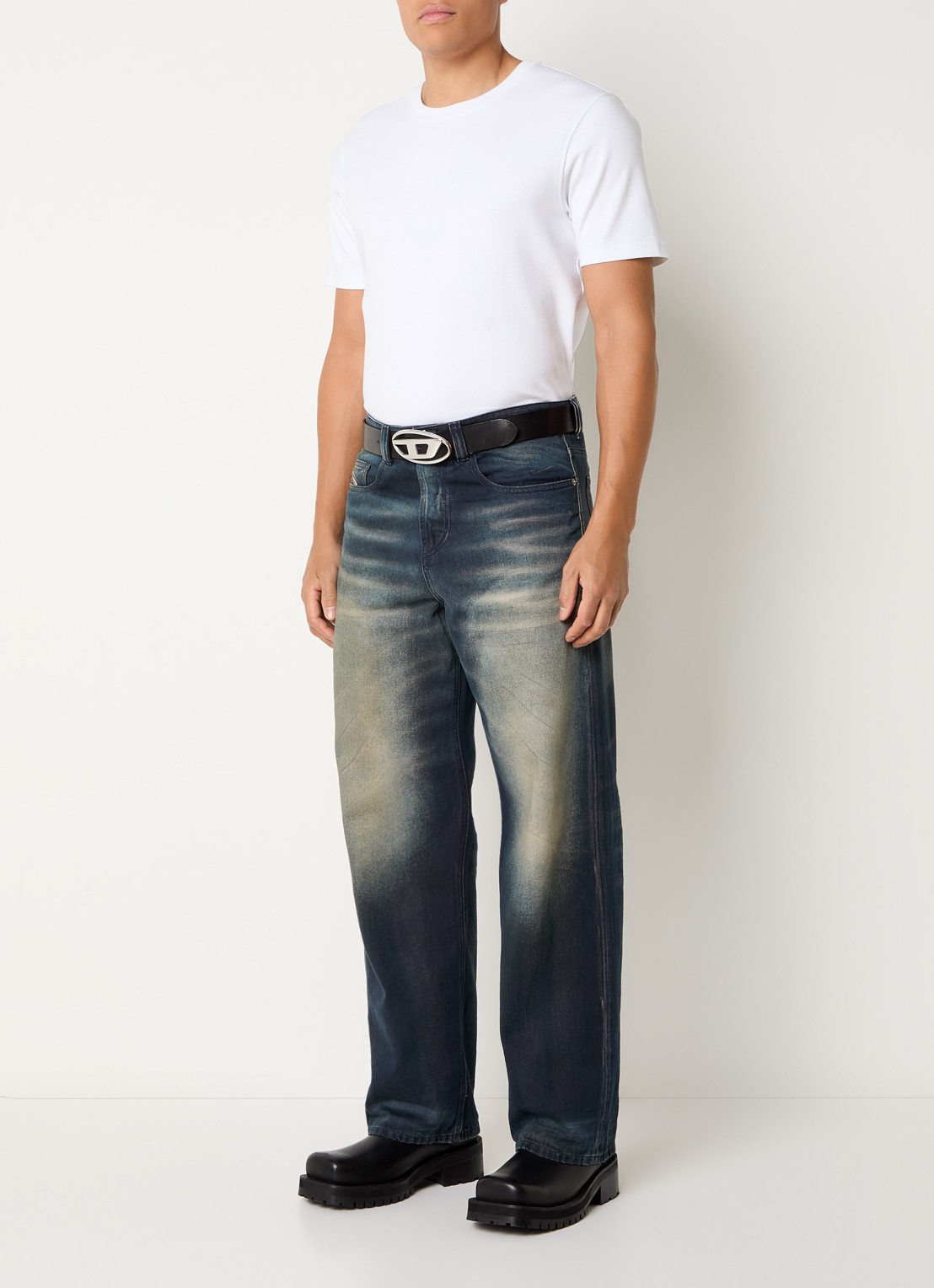 Diesel 2001 D-MACRO loose fit jeans met donkere wassing - voorkant 2 indigo