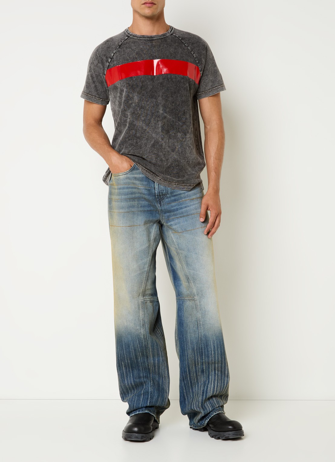 Diesel 2001 D-Macro loose fit jeans met verwassen afwerking - voorkant 3 indigo