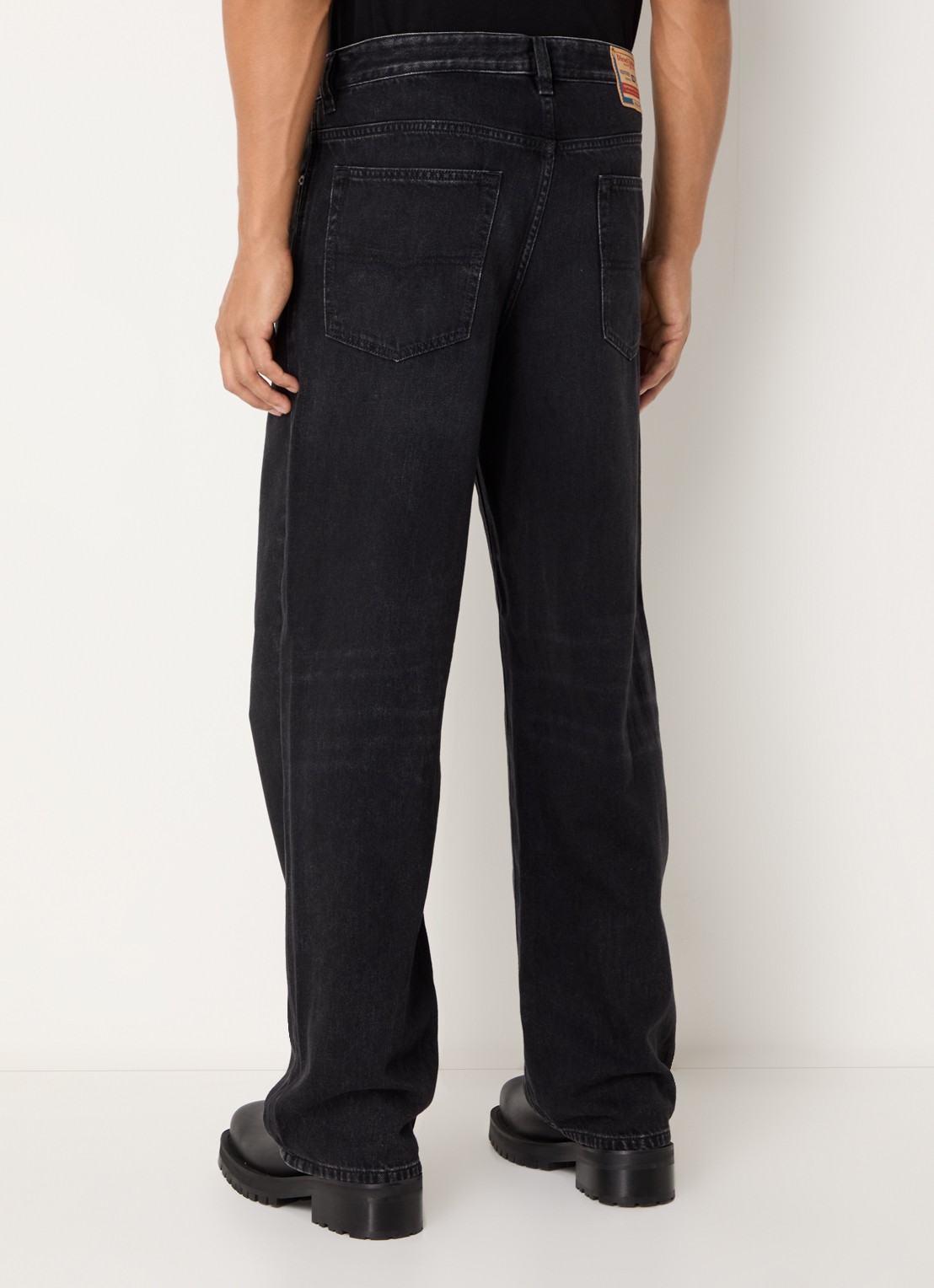 Diesel 2001 D-Macro loose fit jeans  - achterkant 3 zwart