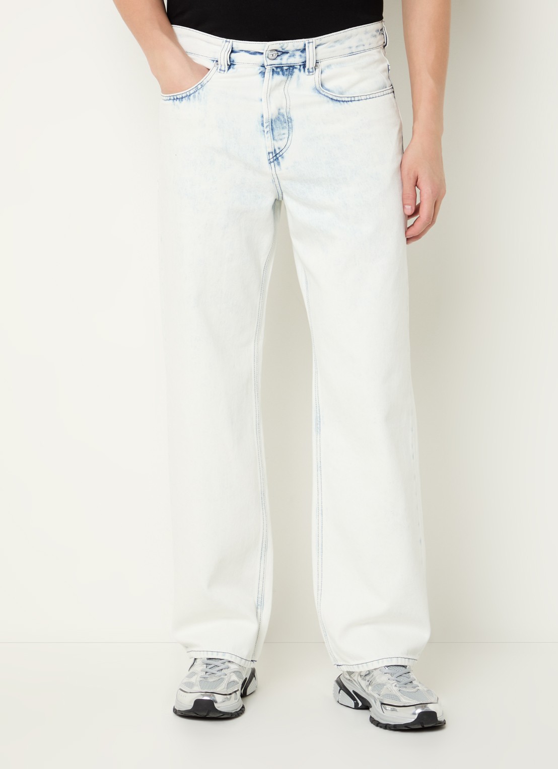 Diesel 2001 D-Marco loose fit jeans met steekzakken - detail lichtblauw