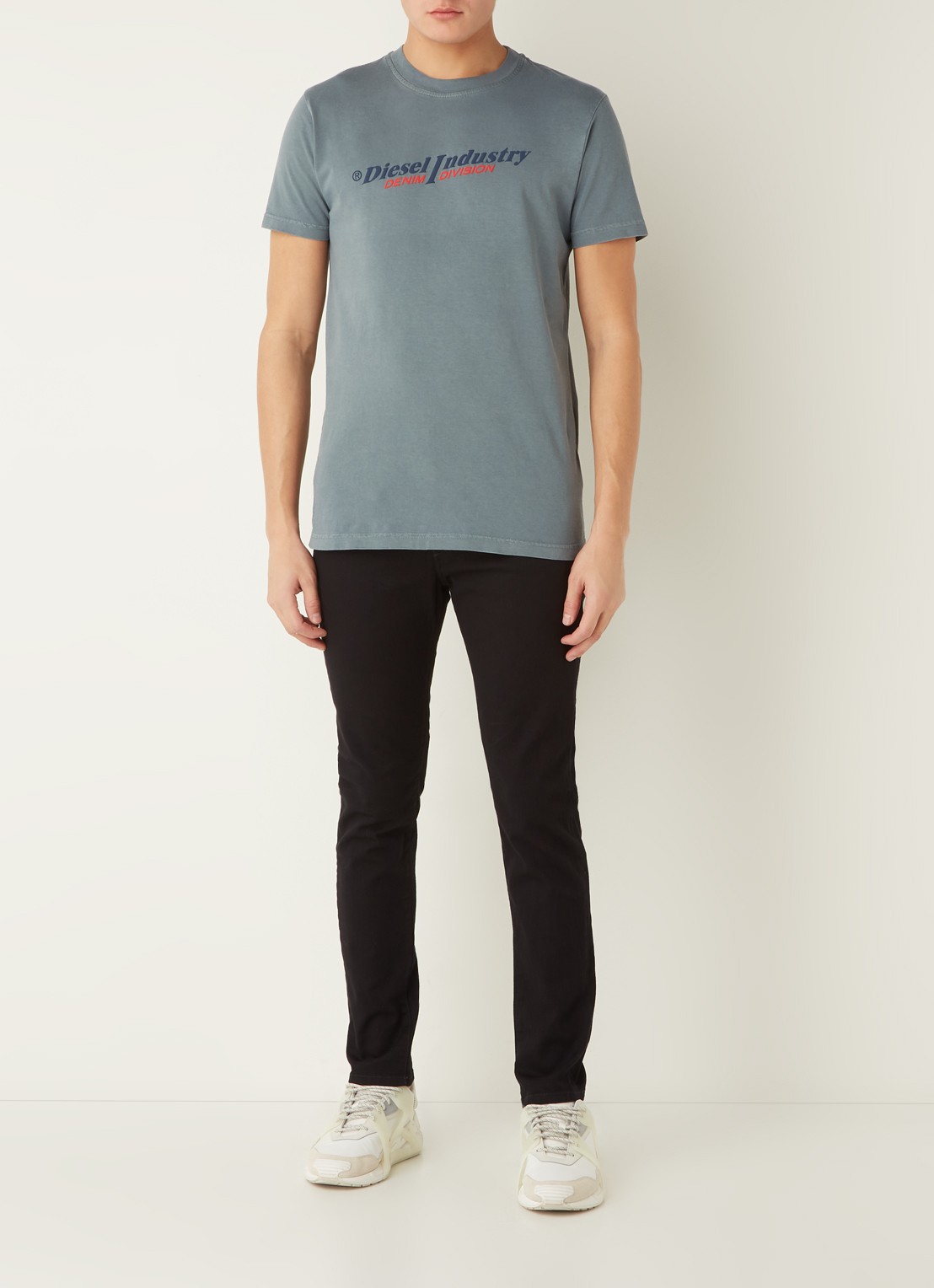 Diesel 2019 D-Strukt slim fit jeans met gekleurde wassing - voorkant 2 zwart
