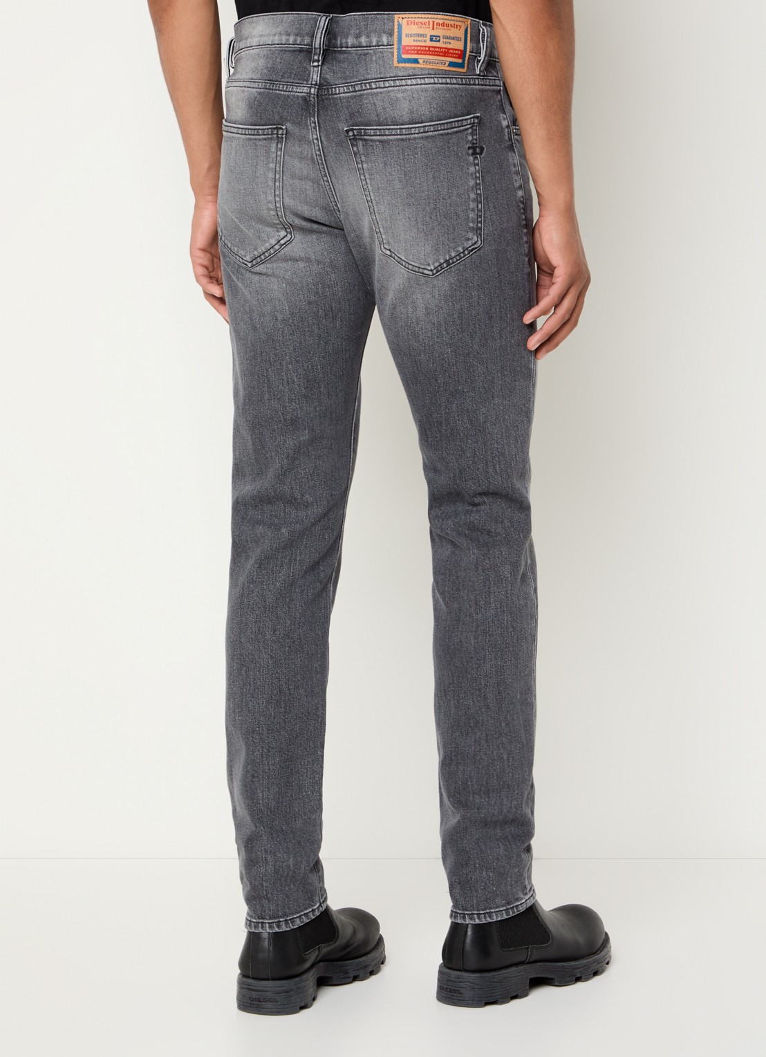 Diesel 2019 D-strukt slim fit jeans met gekleurde wassing - achterkant 3 grijs