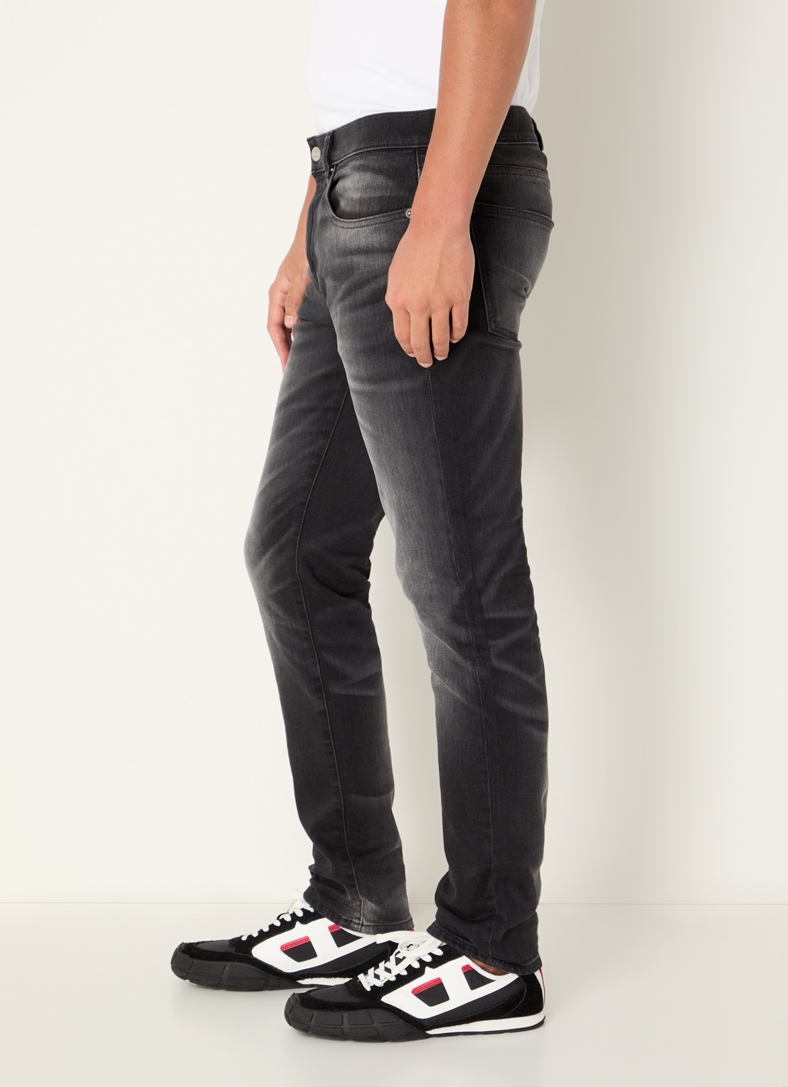 Diesel 2019 D-strukt slim fit jeans met gekleurde wassing - detail 4 antraciet