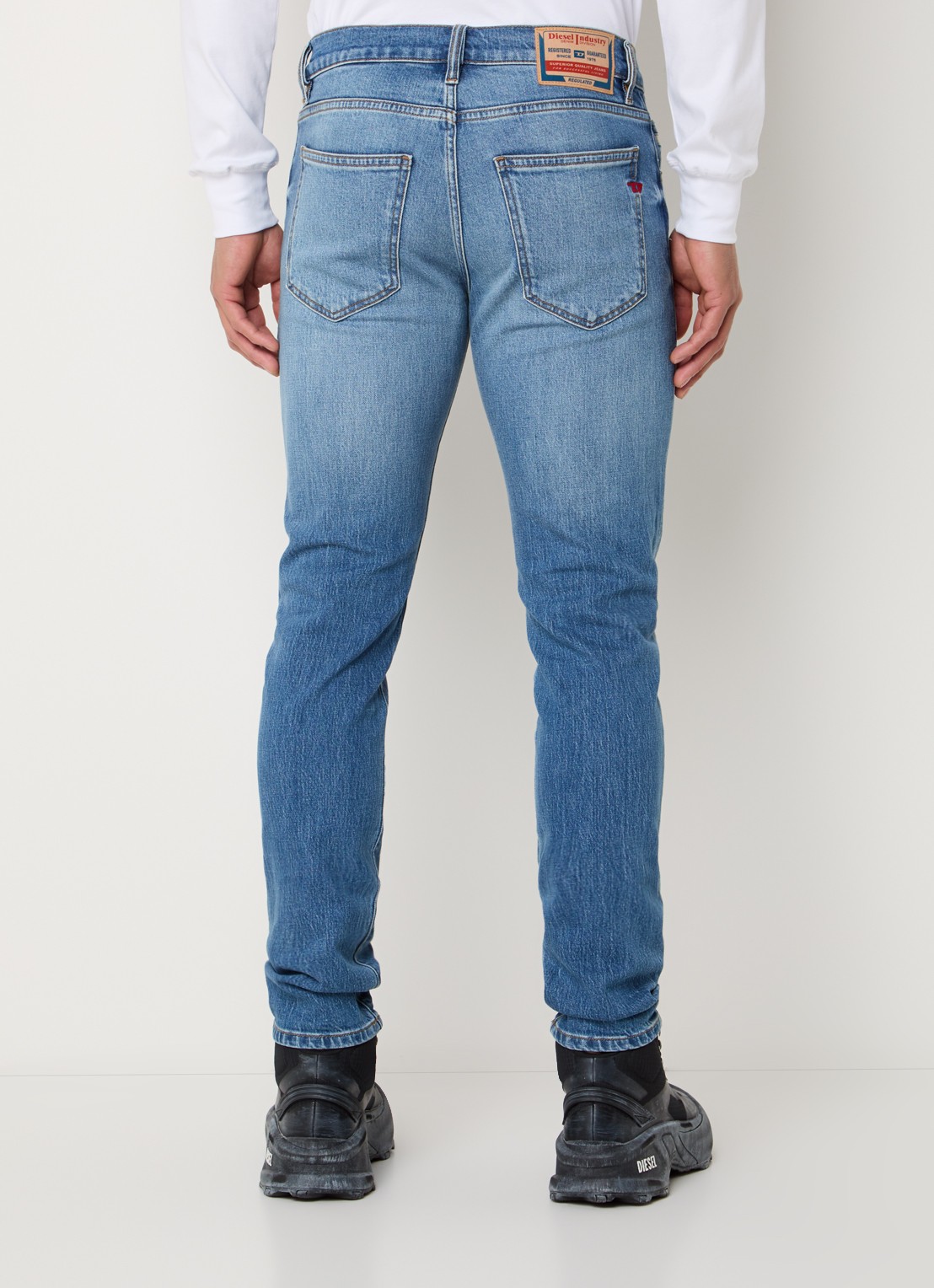 Diesel 2019 D-strukt slim fit jeans met medium wassing - achterkant 3 indigo