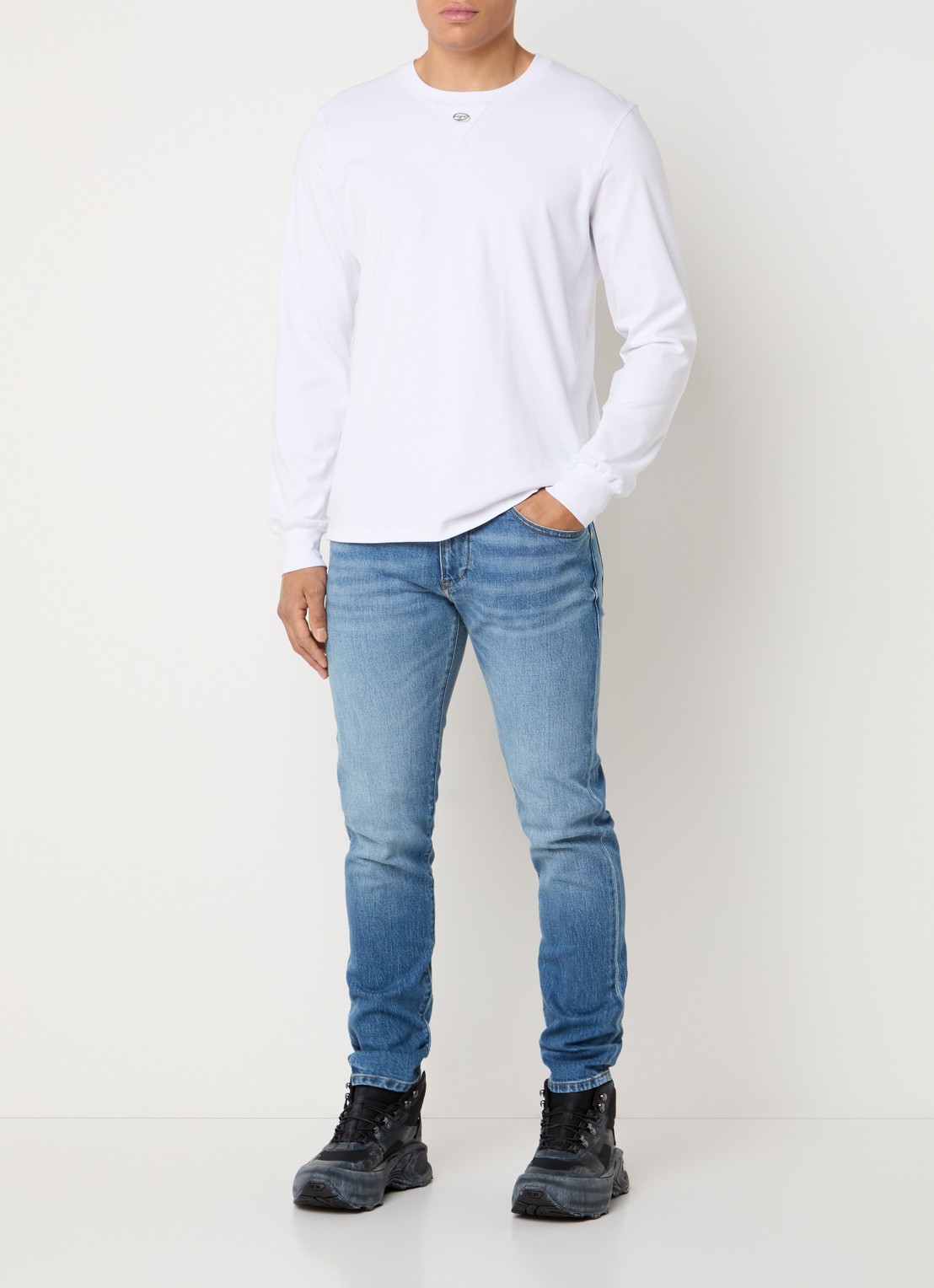 Diesel 2019 D-strukt slim fit jeans met medium wassing - voorkant 2 indigo