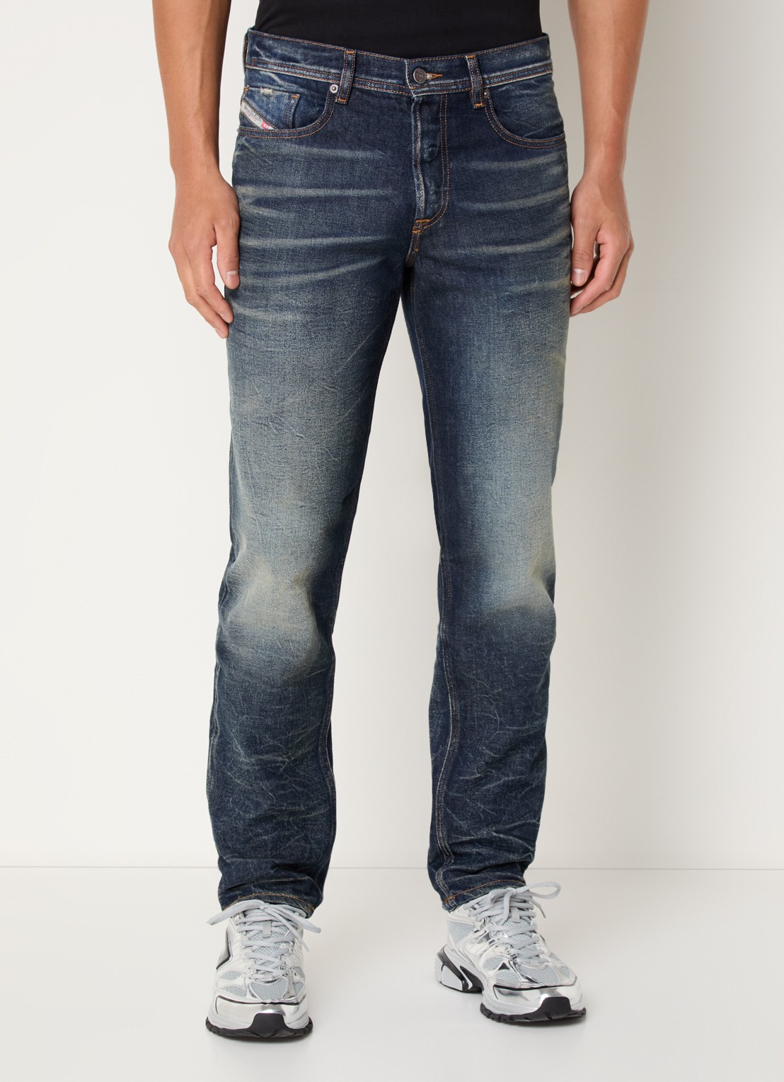 Diesel 2023 D-Finitive slim fit jeans met donkere wassing - detail 4 indigo