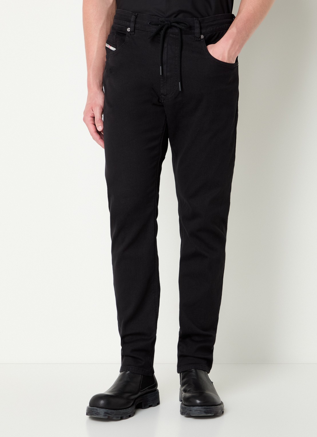 Diesel 2030 D-Krooley tapered jeans met trekkoord - detail 4 zwart
