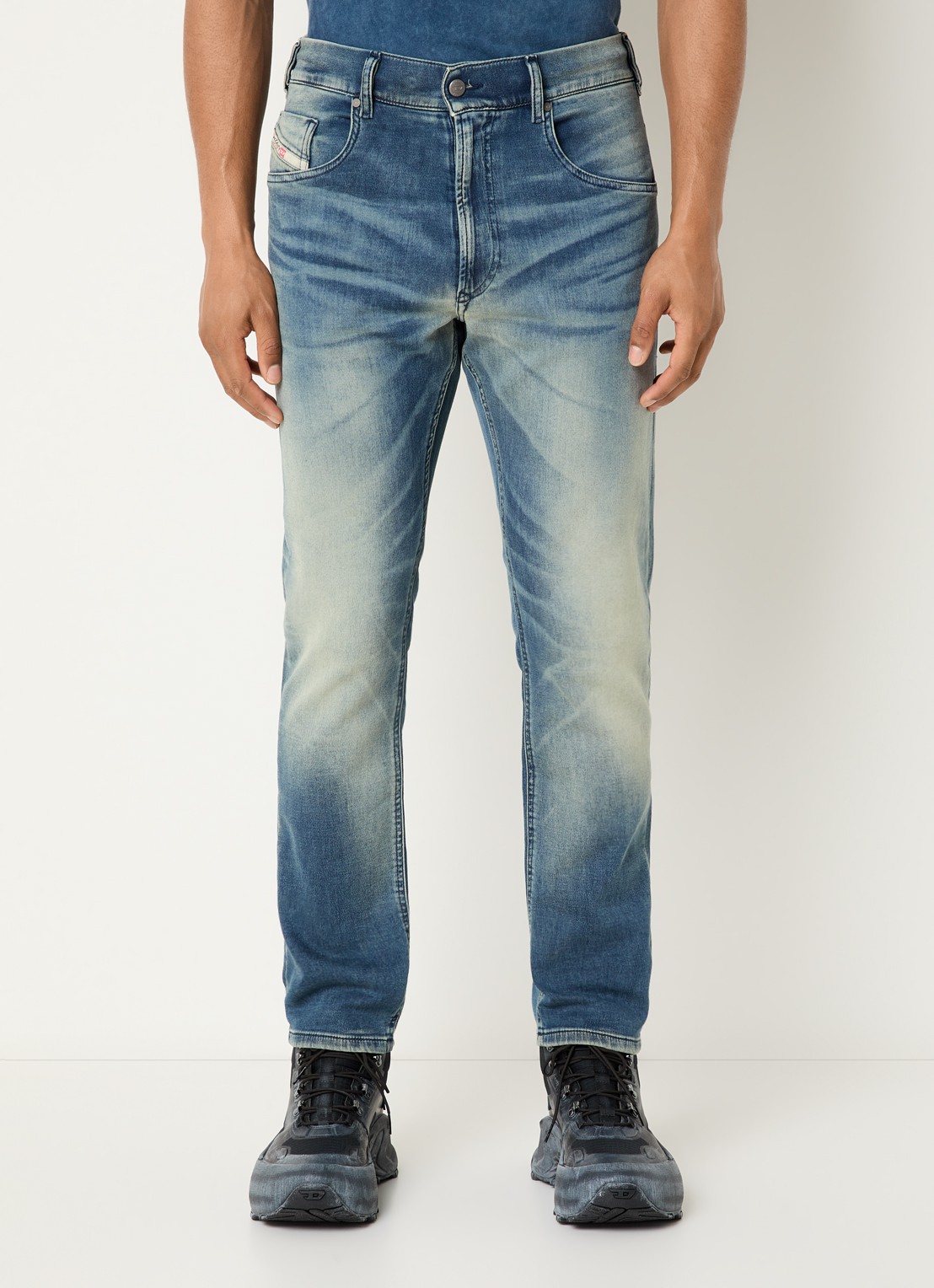 Diesel 2032 D-Krooley slim fit jeans met medium wassing - detail 3 indigo