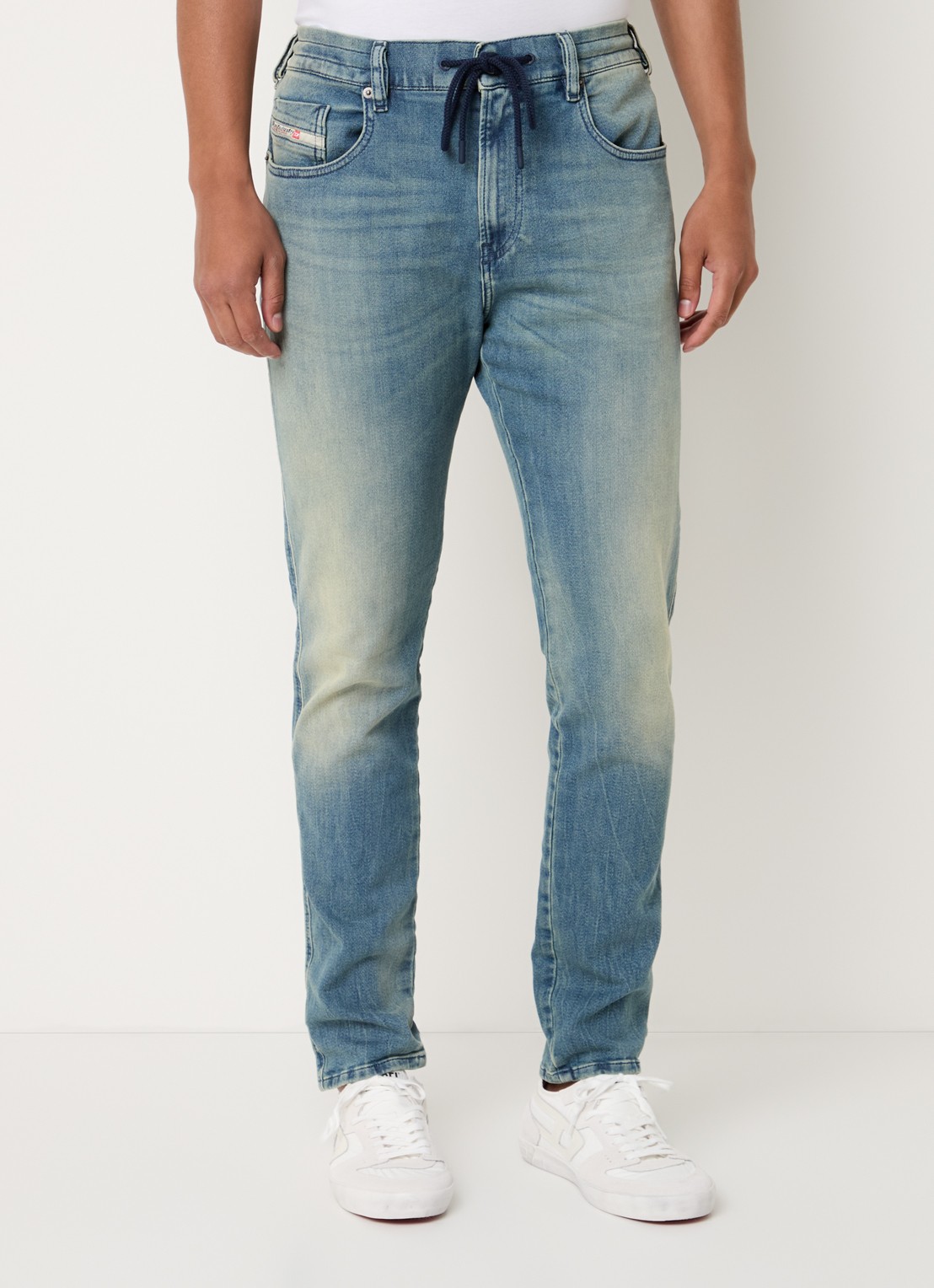 Diesel 2062 D-Strukt slim fit joggingbroek van denim met trekkoord - detail indigo