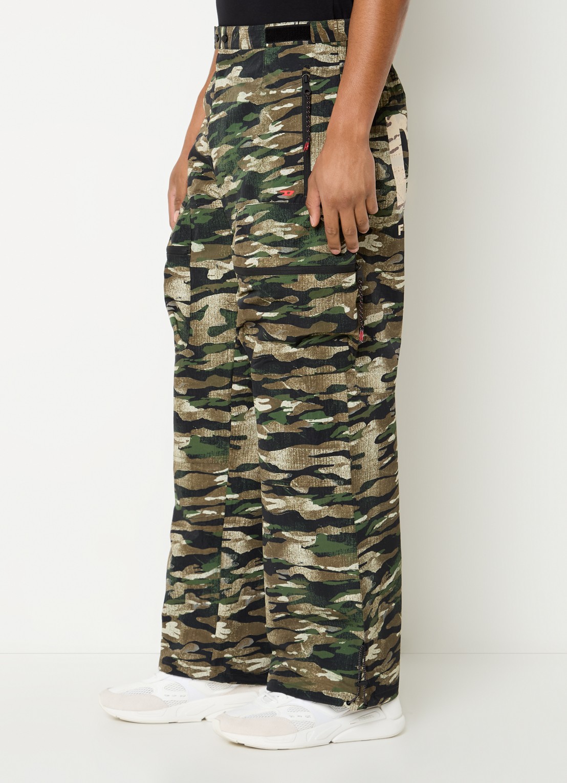 Diesel Amsb-Ambrose-WT23 loose fit cargobroek met camouflageprint - detail 2 legergroen