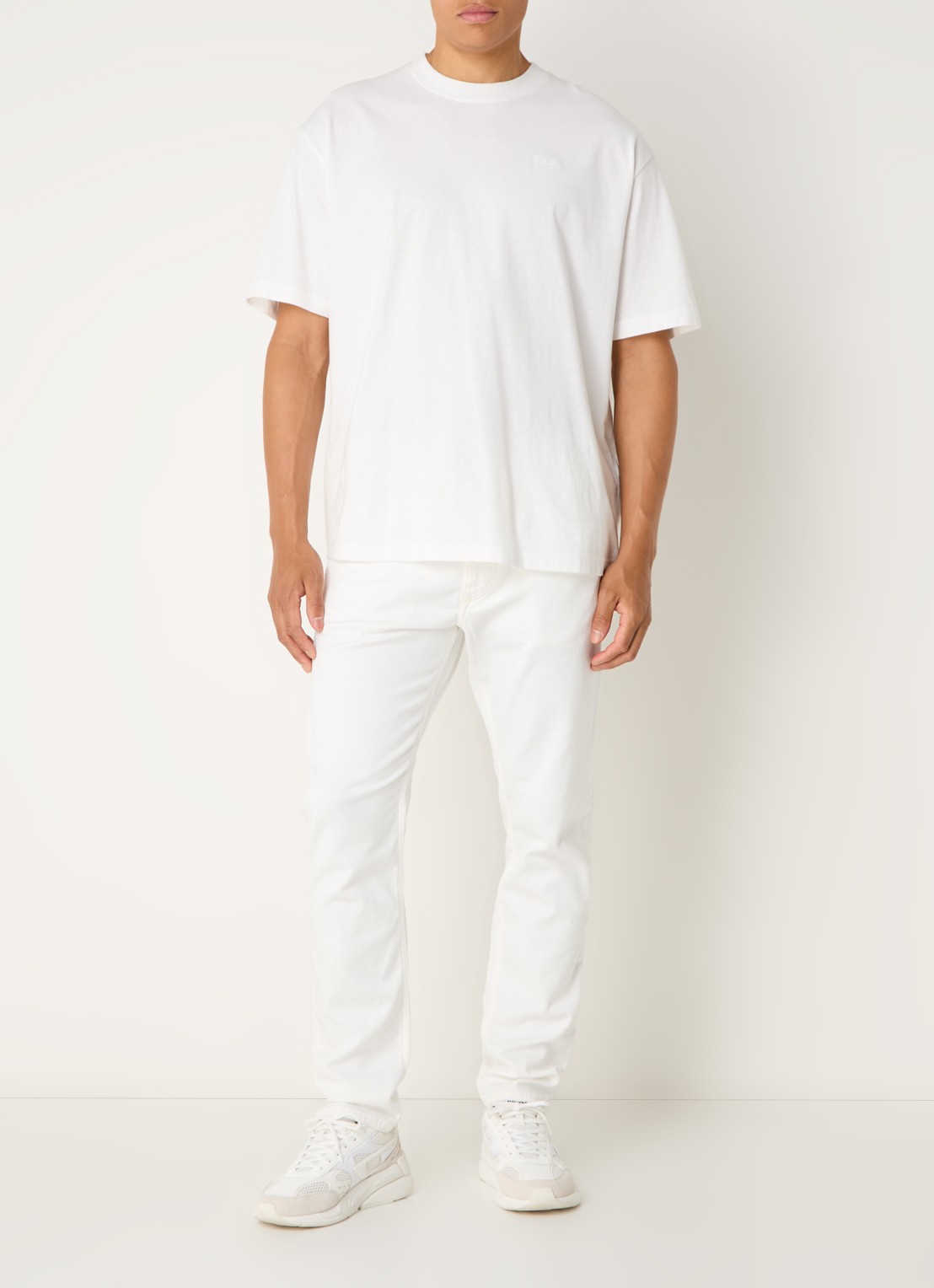 Diesel D-Krooley JoggJeans® tapered jeans met gekleurde wassing - voorkant 3 creme
