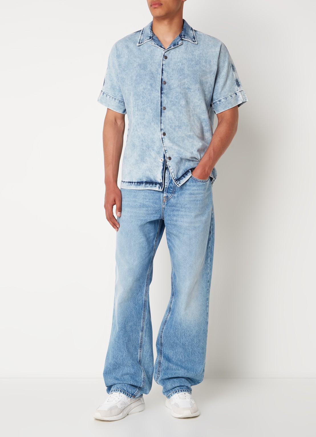 Diesel D-Nabil-S overhemd van denim met backprint - voorkant 2 lichtblauw