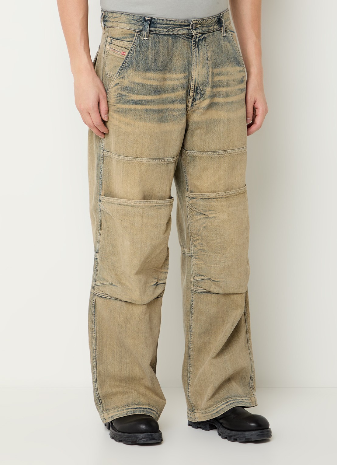Diesel D-Shift loose fit jeans met verwassen afwerking opgestikte zakken - detail 4 khaki