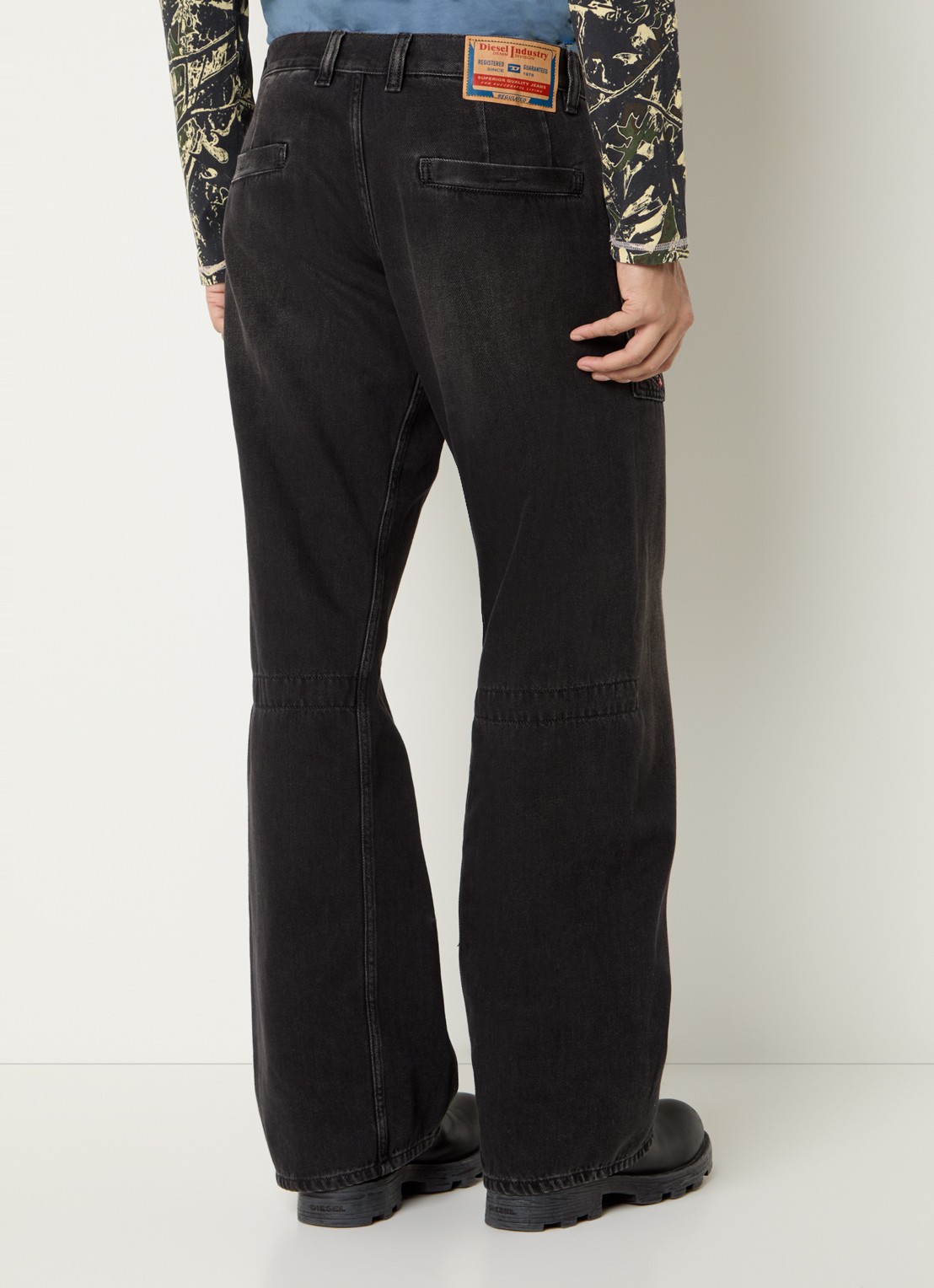 Diesel D-Zeta loose fit jeans met gekleurde wassing en opgestikte zakken - achterkant 5 antraciet