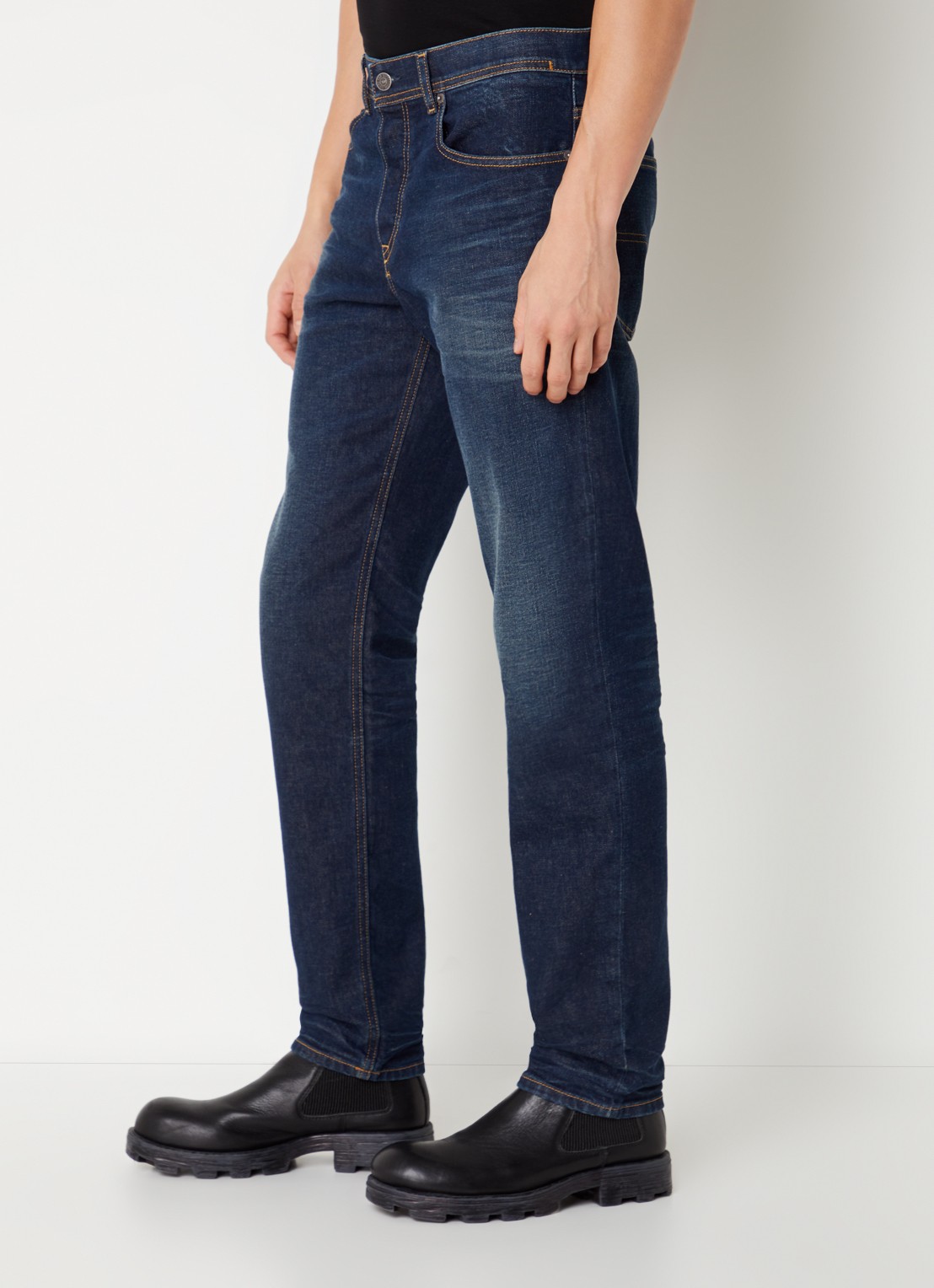 Diesel Finitive straight leg jeans met donkere wassing  - detail 4 indigo