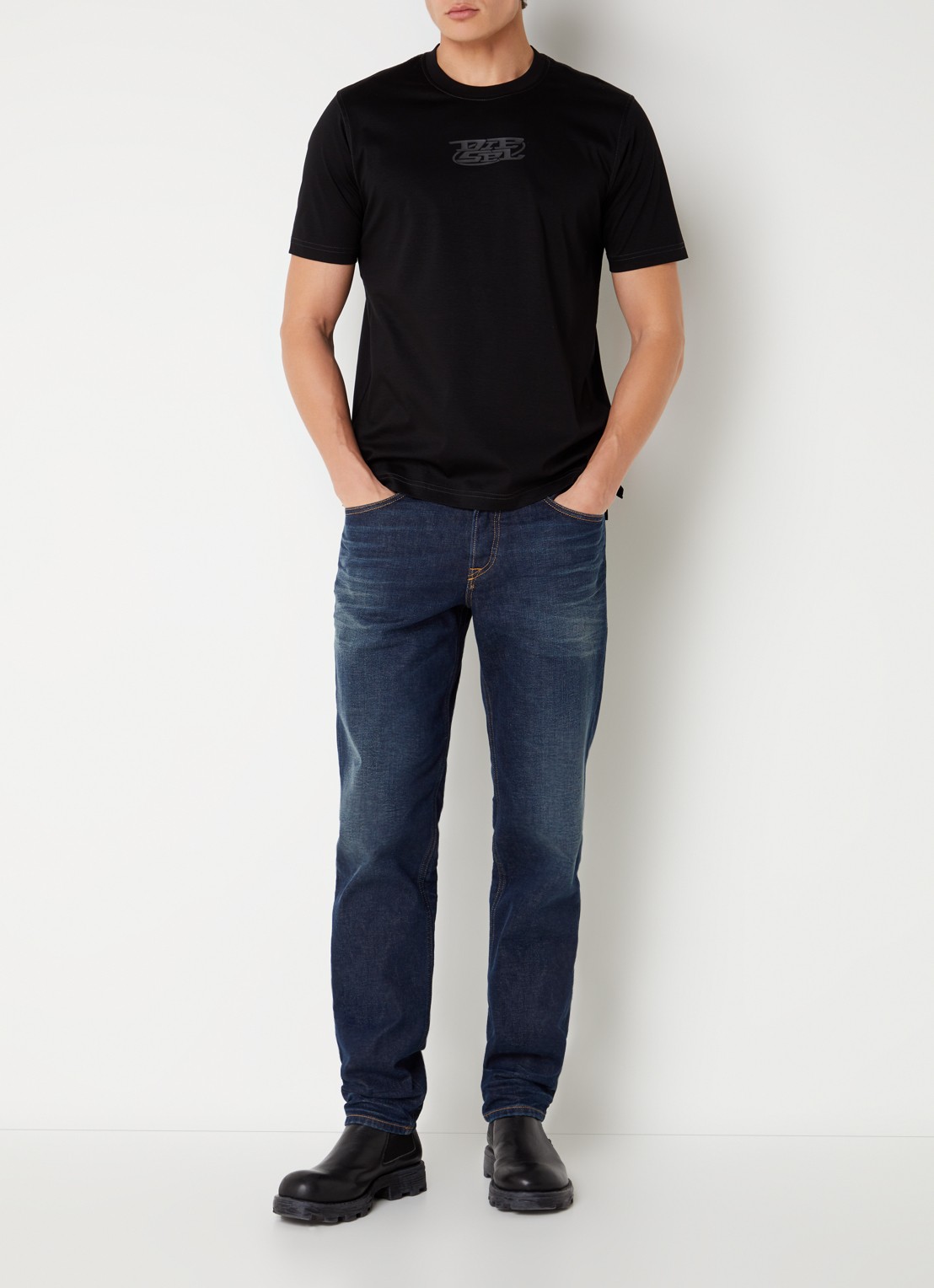 Diesel Finitive straight leg jeans met donkere wassing  - voorkant 2 indigo