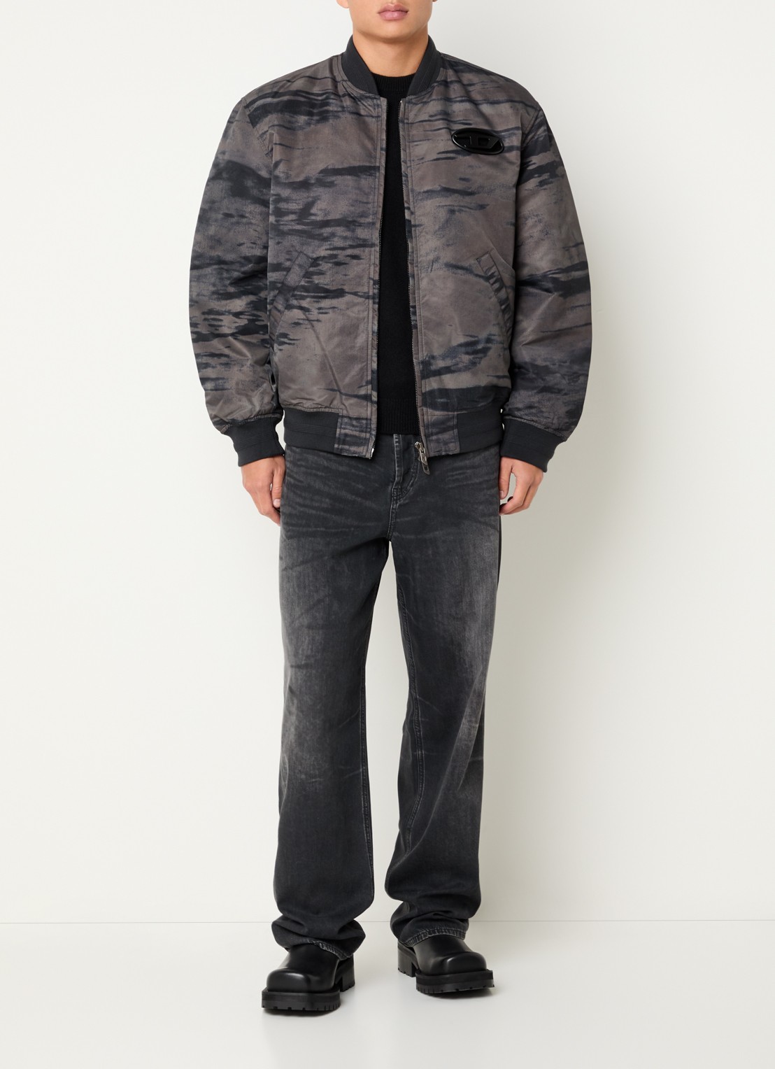 Diesel J-kepes bomberjack met logo - voorkant 4 donkerbruin