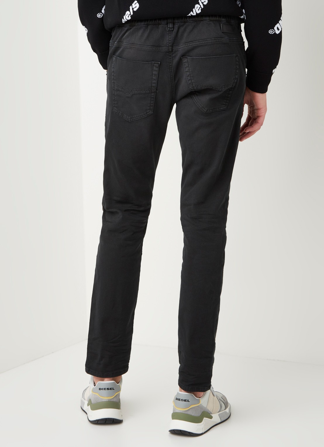 Diesel Krooley-E-Ne JoggJeans® tapered jeans met gekleurde wassing - achterkant 3 antraciet