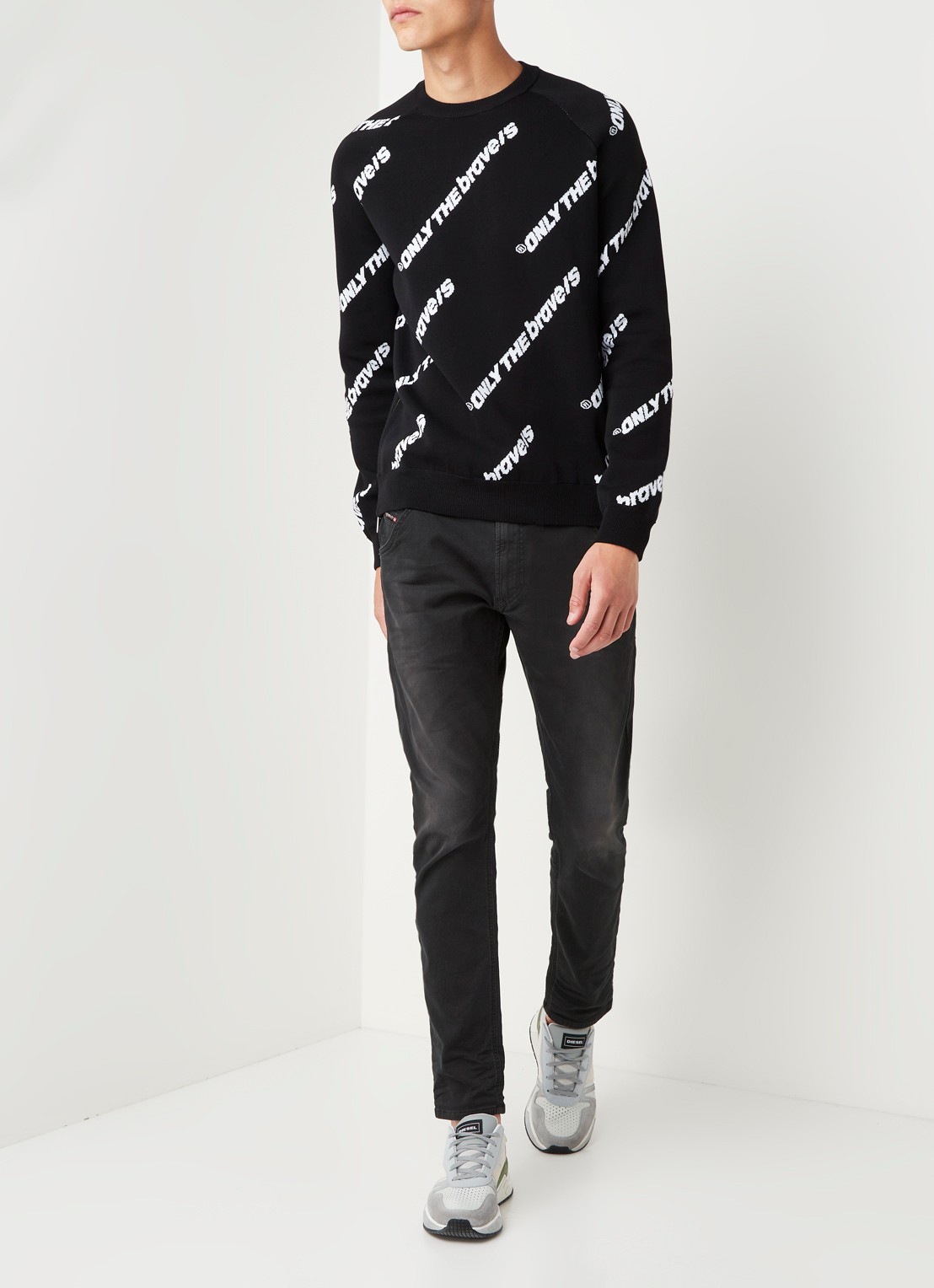 Diesel Krooley-E-Ne JoggJeans® tapered jeans met gekleurde wassing - voorkant 2 antraciet
